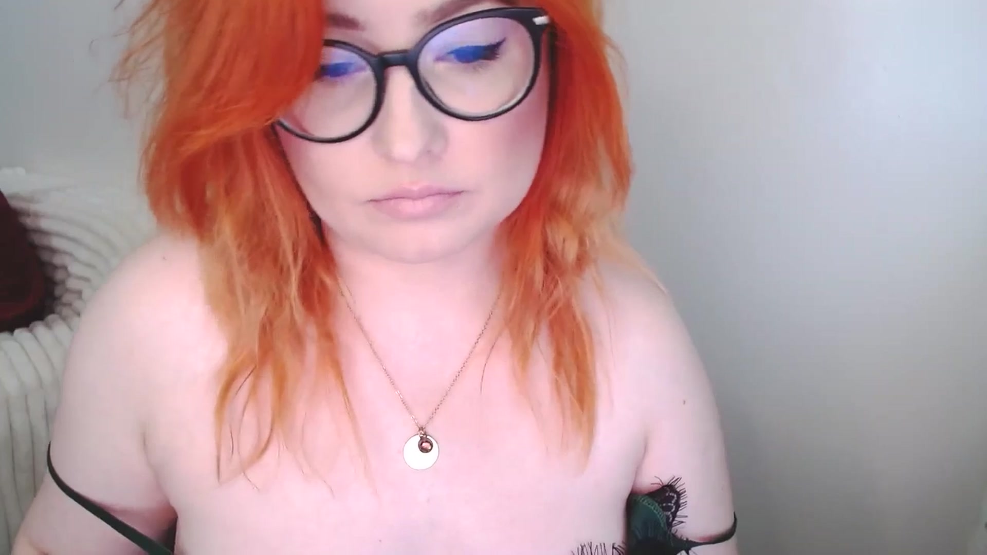 Gallery image thumbnail from EvaStar19's myfreecams stream on, 11/22/2025, 13:25 image 7 of 20