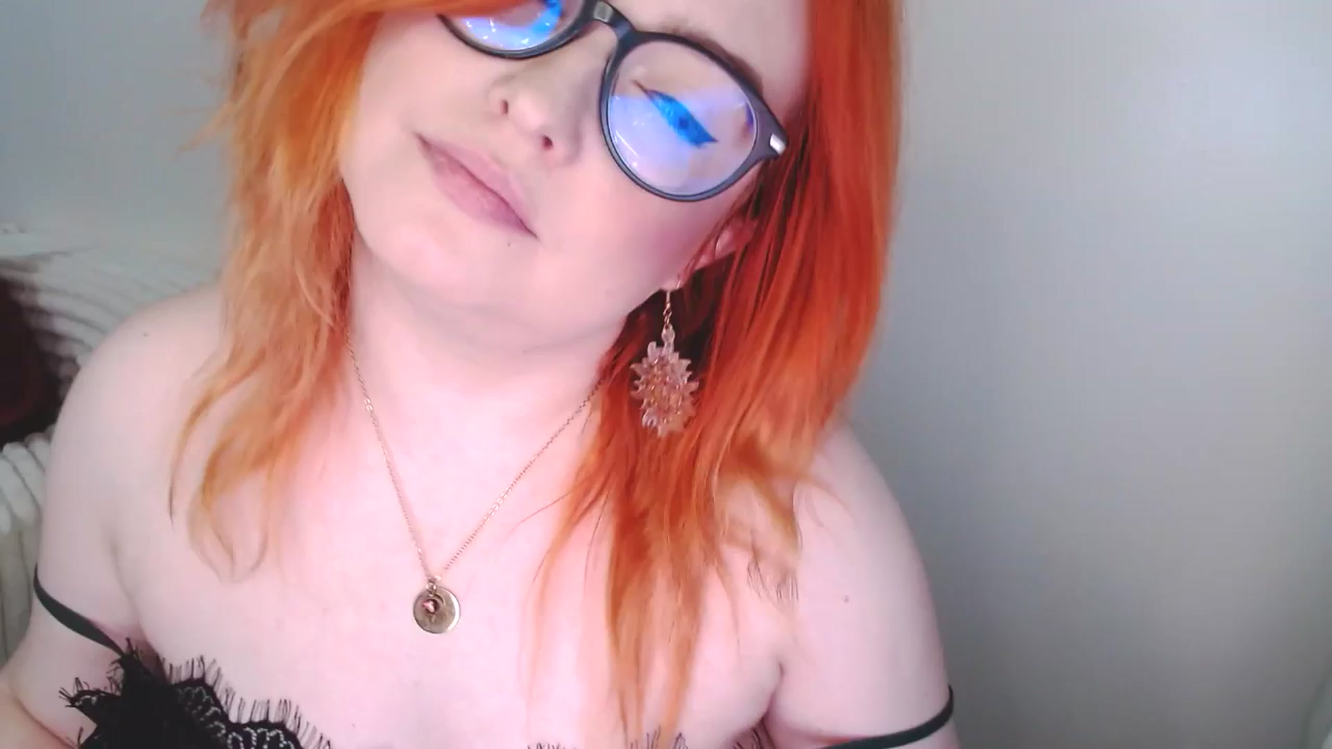 Gallery image thumbnail from EvaStar19's myfreecams stream on, 11/22/2025, 14:20 image 18 of 20
