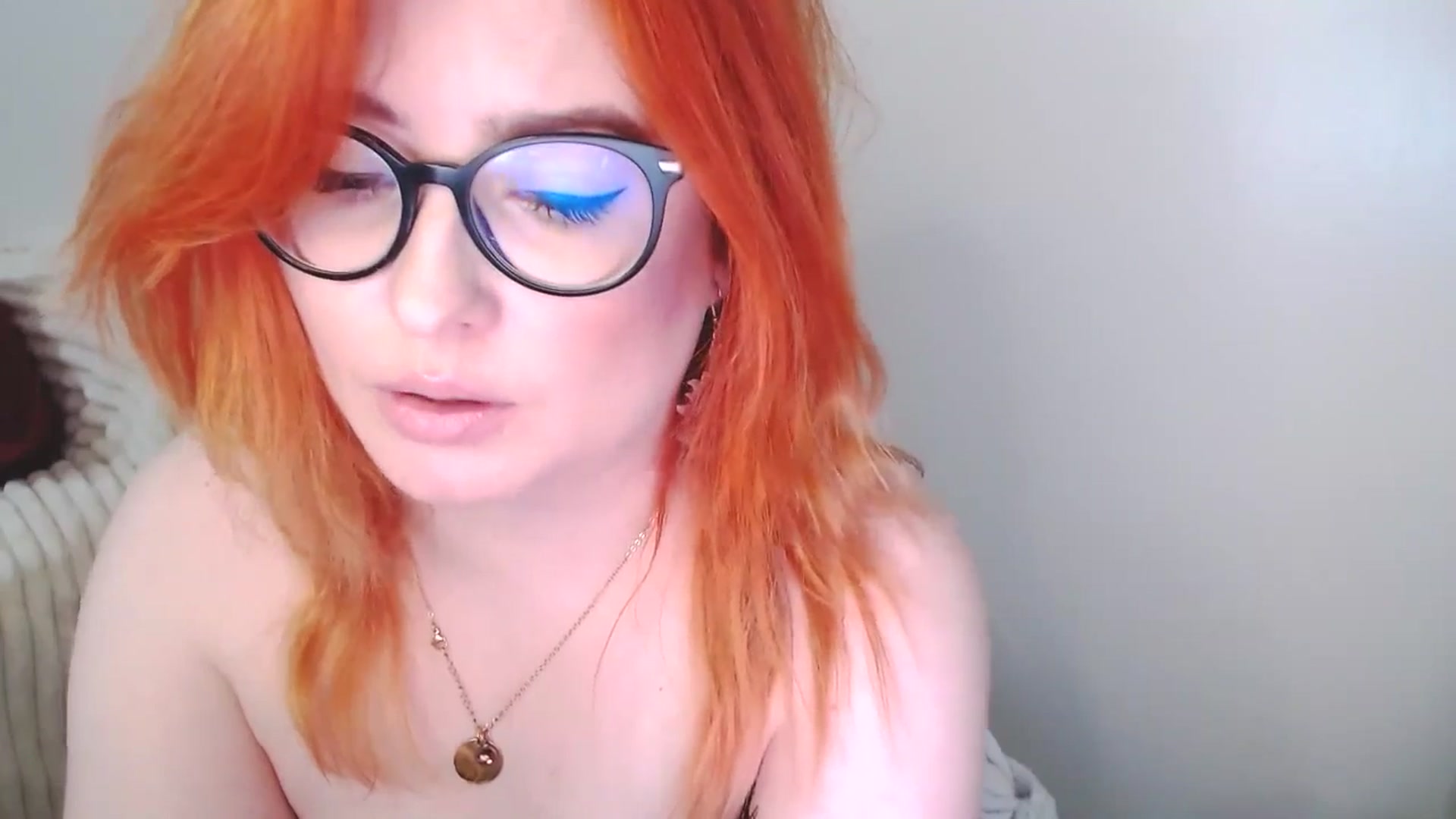 Gallery image thumbnail from EvaStar19's myfreecams stream on, 11/22/2025, 17:17 image 15 of 20