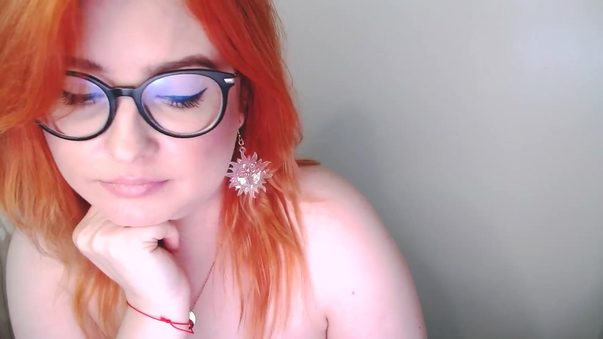Gallery image thumbnail from EvaStar19's myfreecams stream on, 11/22/2025, 17:17 image 10 of 20
