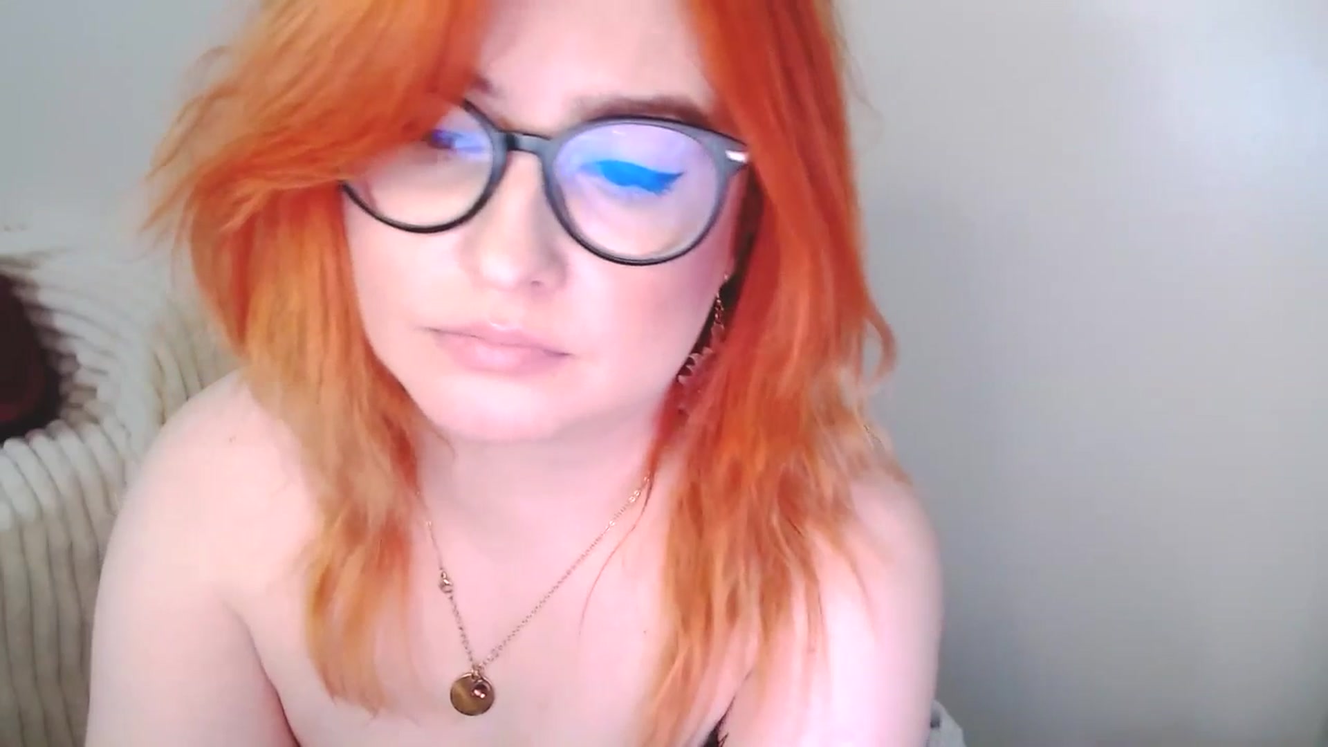 Gallery image thumbnail from EvaStar19's myfreecams stream on, 11/22/2025, 17:17 image 13 of 20