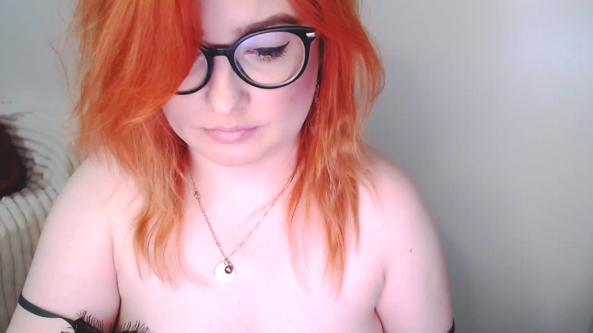 Gallery image thumbnail from EvaStar19's myfreecams stream on, 11/22/2025, 17:17 image 1 of 20