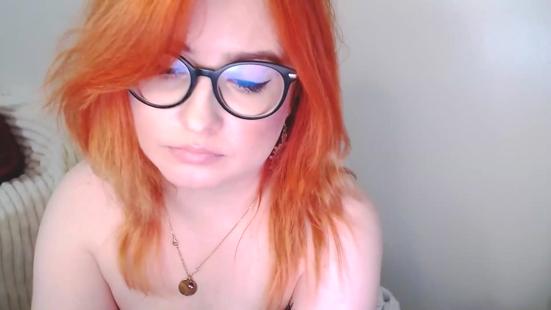 Gallery image thumbnail from EvaStar19's myfreecams stream on, 11/22/2025, 17:17 image 14 of 20