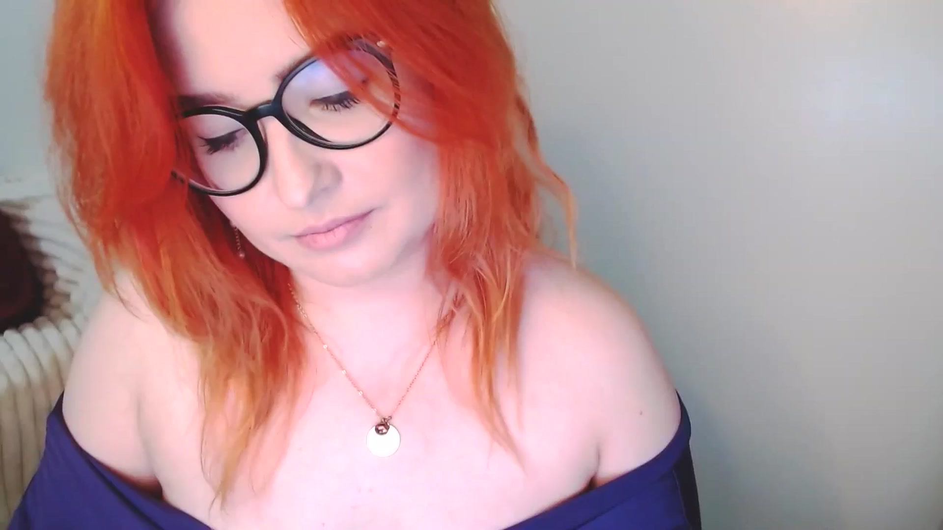 Gallery image thumbnail from EvaStar19's myfreecams stream on, 11/23/2025, 15:32 image 15 of 20