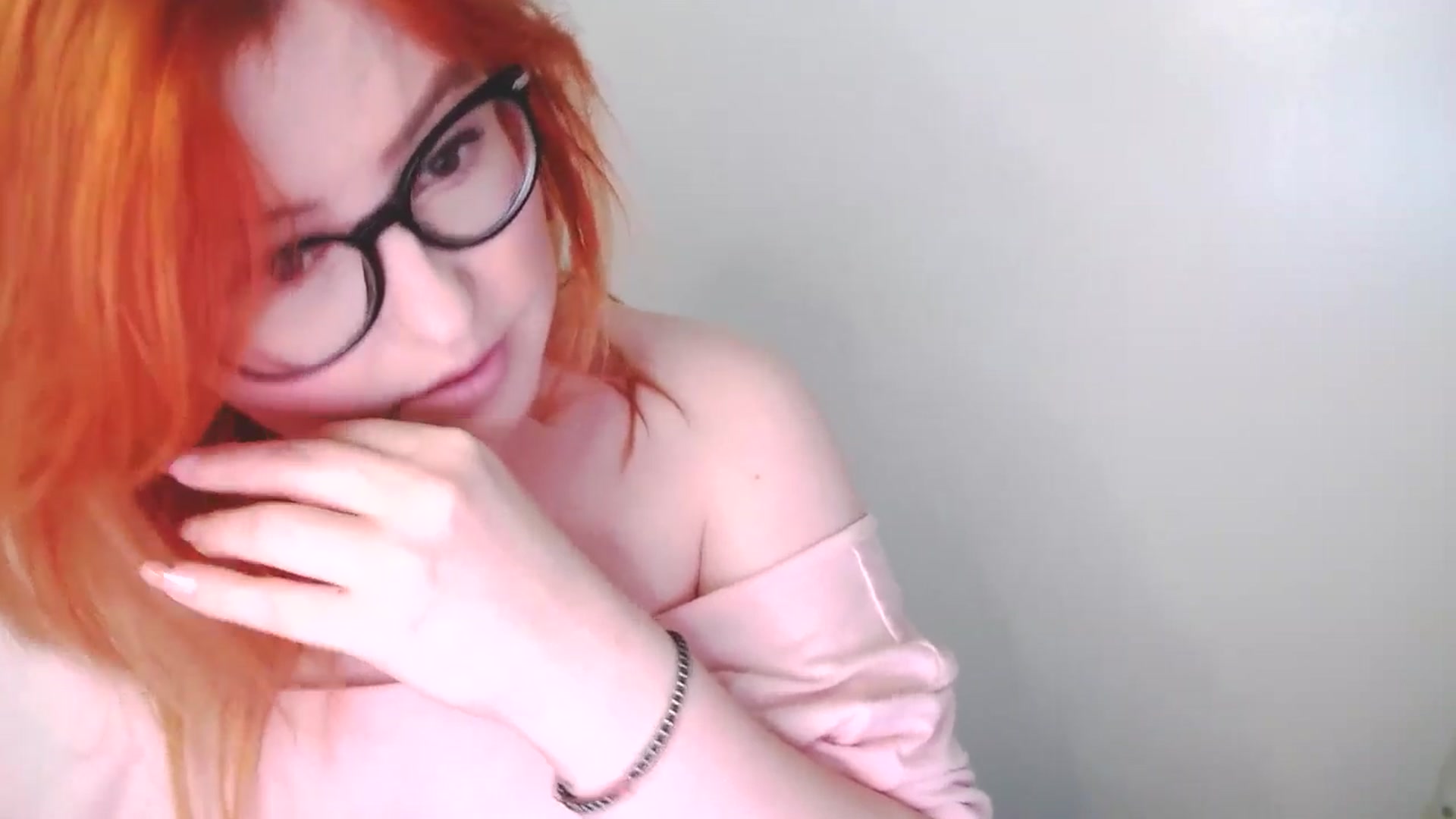 Gallery image thumbnail from EvaStar19's myfreecams stream on, 11/29/2025, 13:35 image 5 of 20