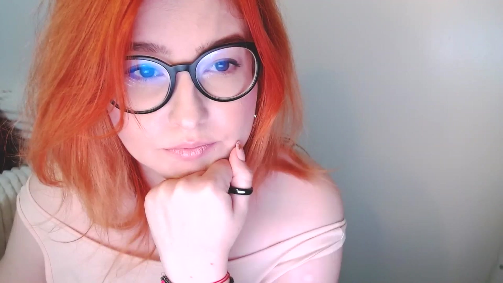 Gallery image thumbnail from EvaStar19's myfreecams stream on, 12/06/2025, 14:53 image 19 of 20