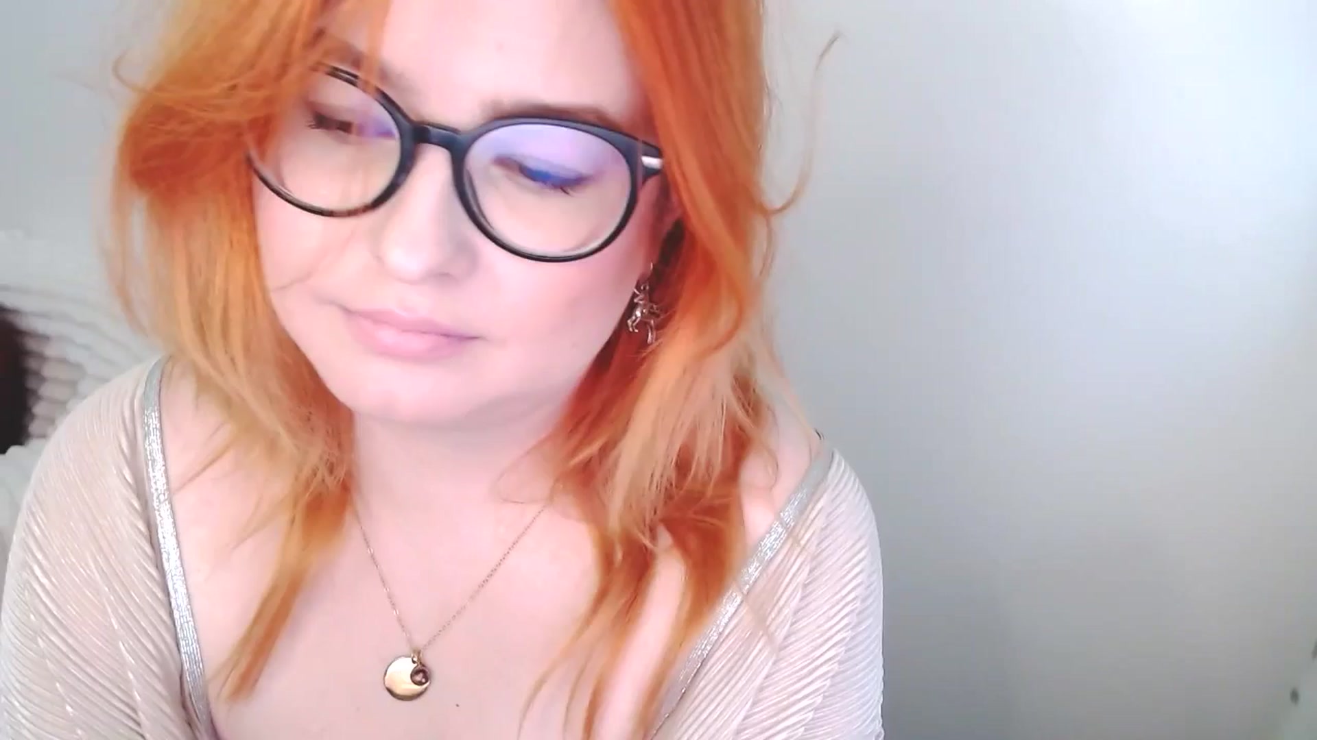 Gallery image thumbnail from EvaStar19's myfreecams stream on, 12/09/2025, 08:39 image 17 of 20