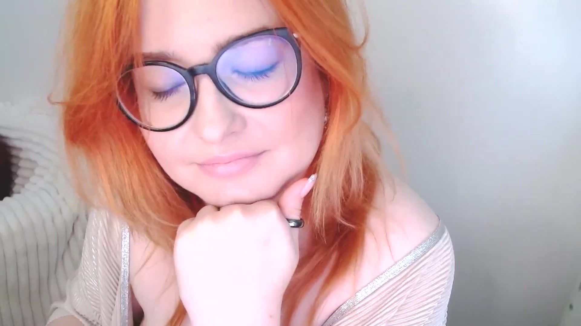 Gallery image thumbnail from EvaStar19's myfreecams stream on, 12/09/2025, 08:39 image 9 of 20