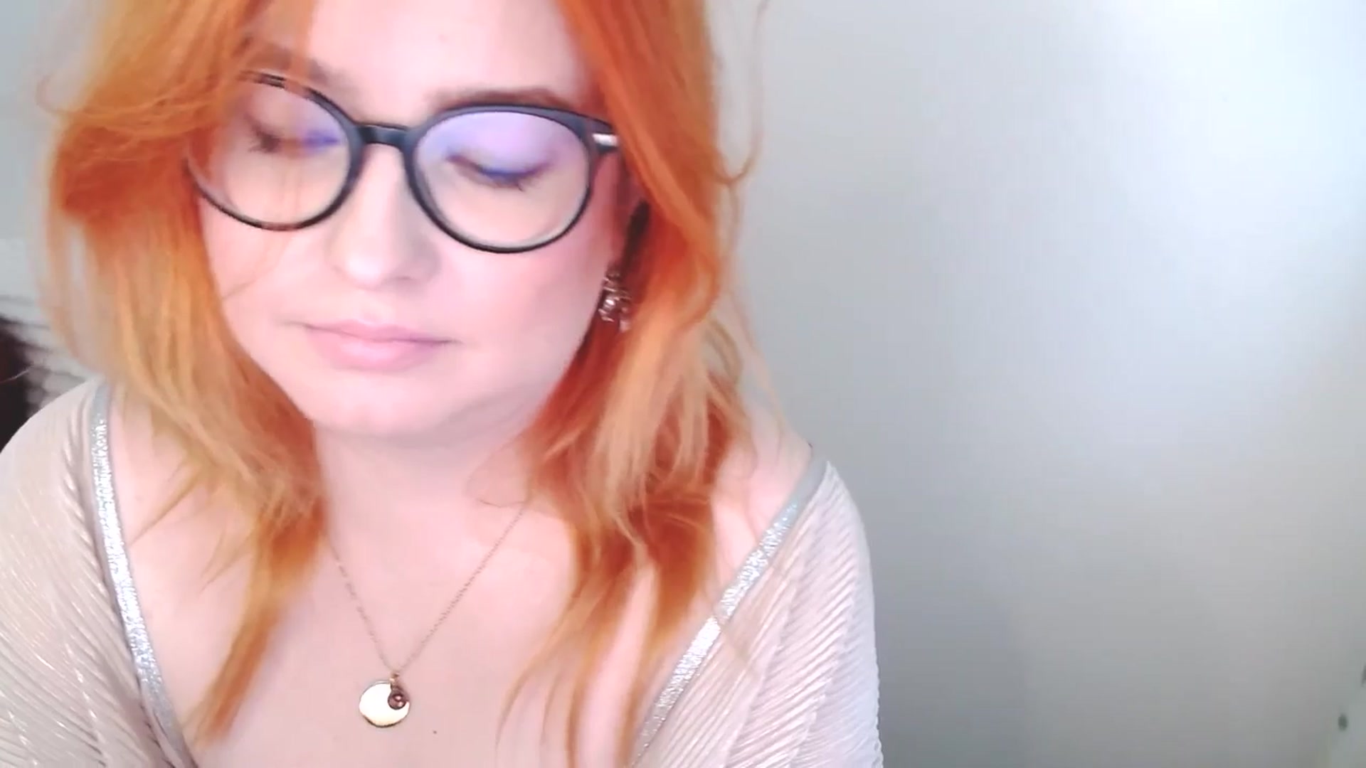 Gallery image thumbnail from EvaStar19's myfreecams stream on, 12/09/2025, 08:39 image 12 of 20