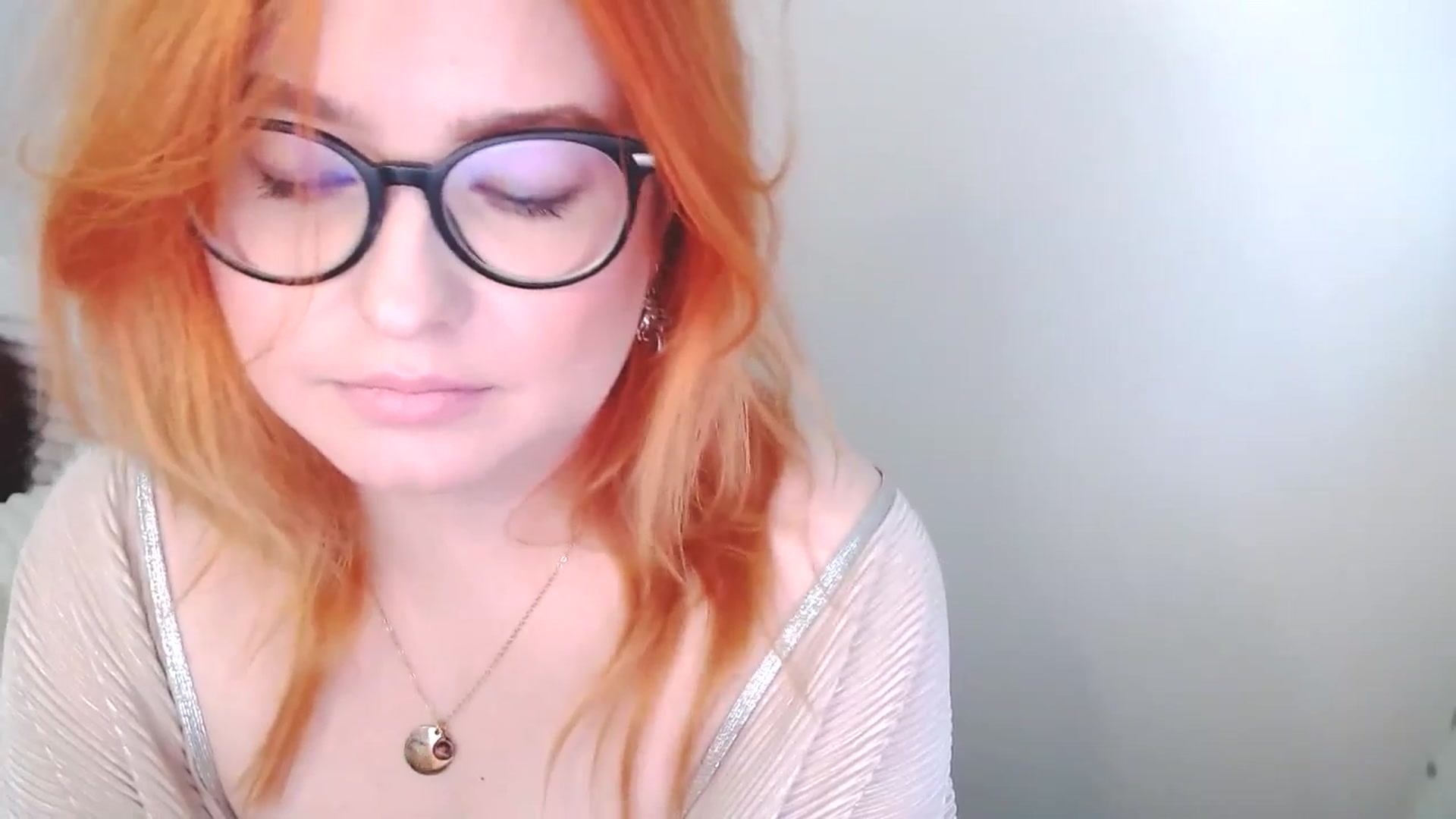 Gallery image thumbnail from EvaStar19's myfreecams stream on, 12/09/2025, 08:39 image 14 of 20