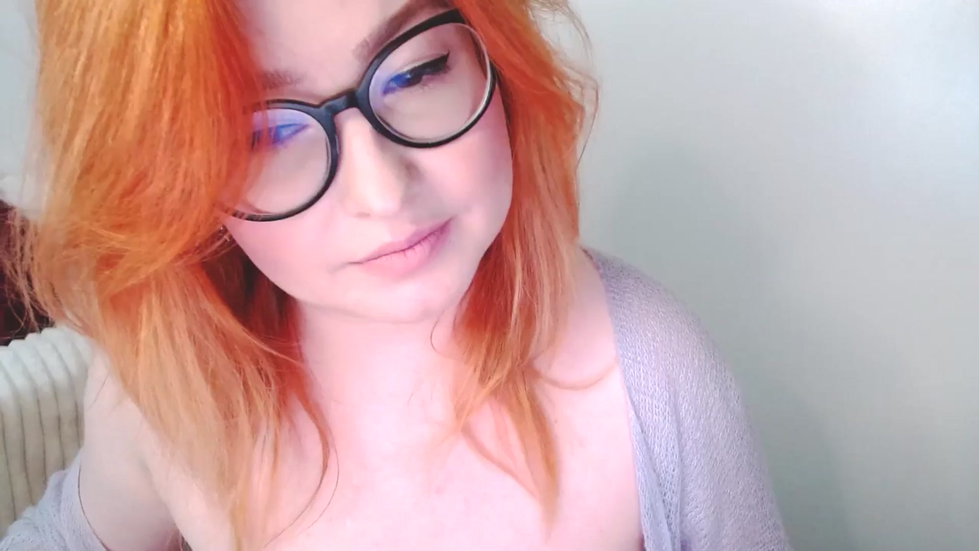 Gallery image thumbnail from EvaStar19's myfreecams stream on, 12/21/2025, 15:29 image 7 of 20
