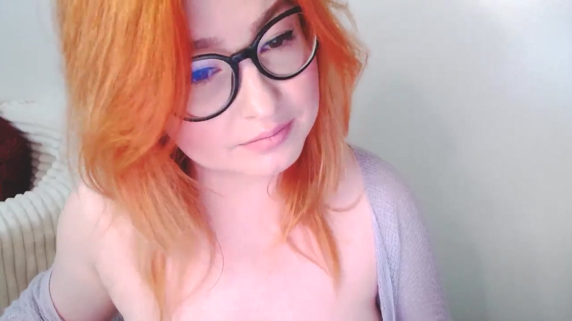 Gallery image thumbnail from EvaStar19's myfreecams stream on, 12/21/2025, 15:29 image 9 of 20