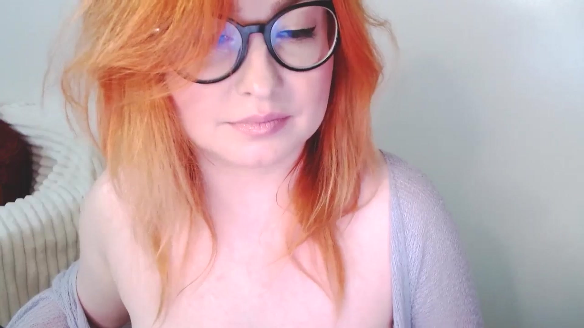 Gallery image thumbnail from EvaStar19's myfreecams stream on, 12/21/2025, 15:29 image 17 of 20
