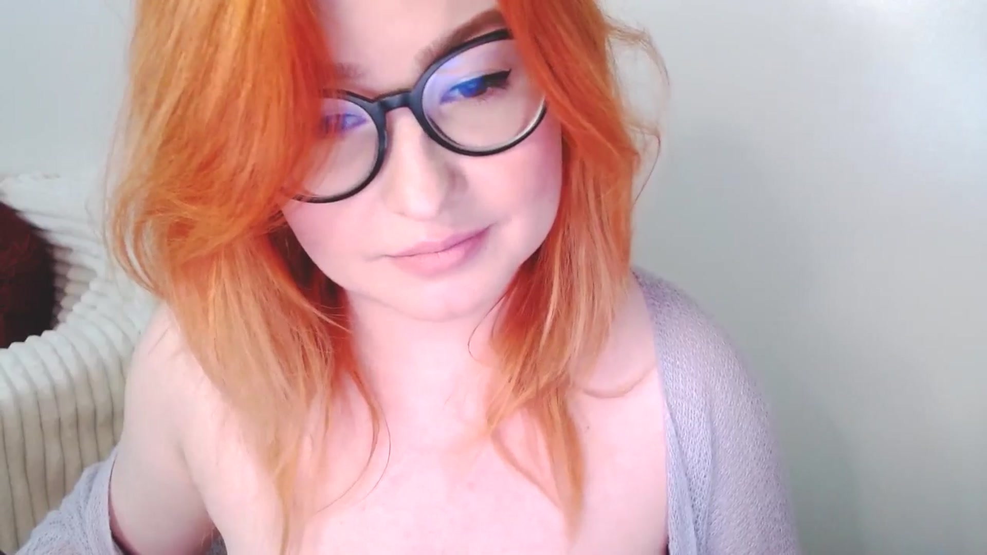 Gallery image thumbnail from EvaStar19's myfreecams stream on, 12/21/2025, 15:29 image 8 of 20