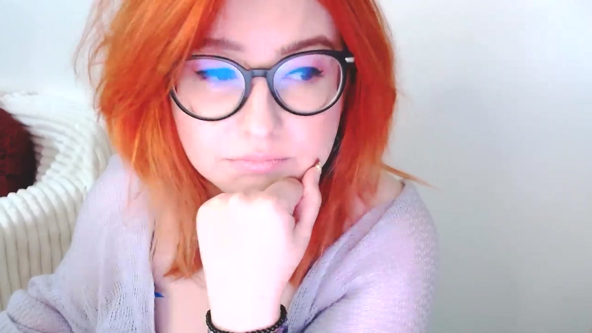 Gallery image thumbnail from EvaStar19's myfreecams stream on, 12/30/2025, 15:10 image 17 of 20