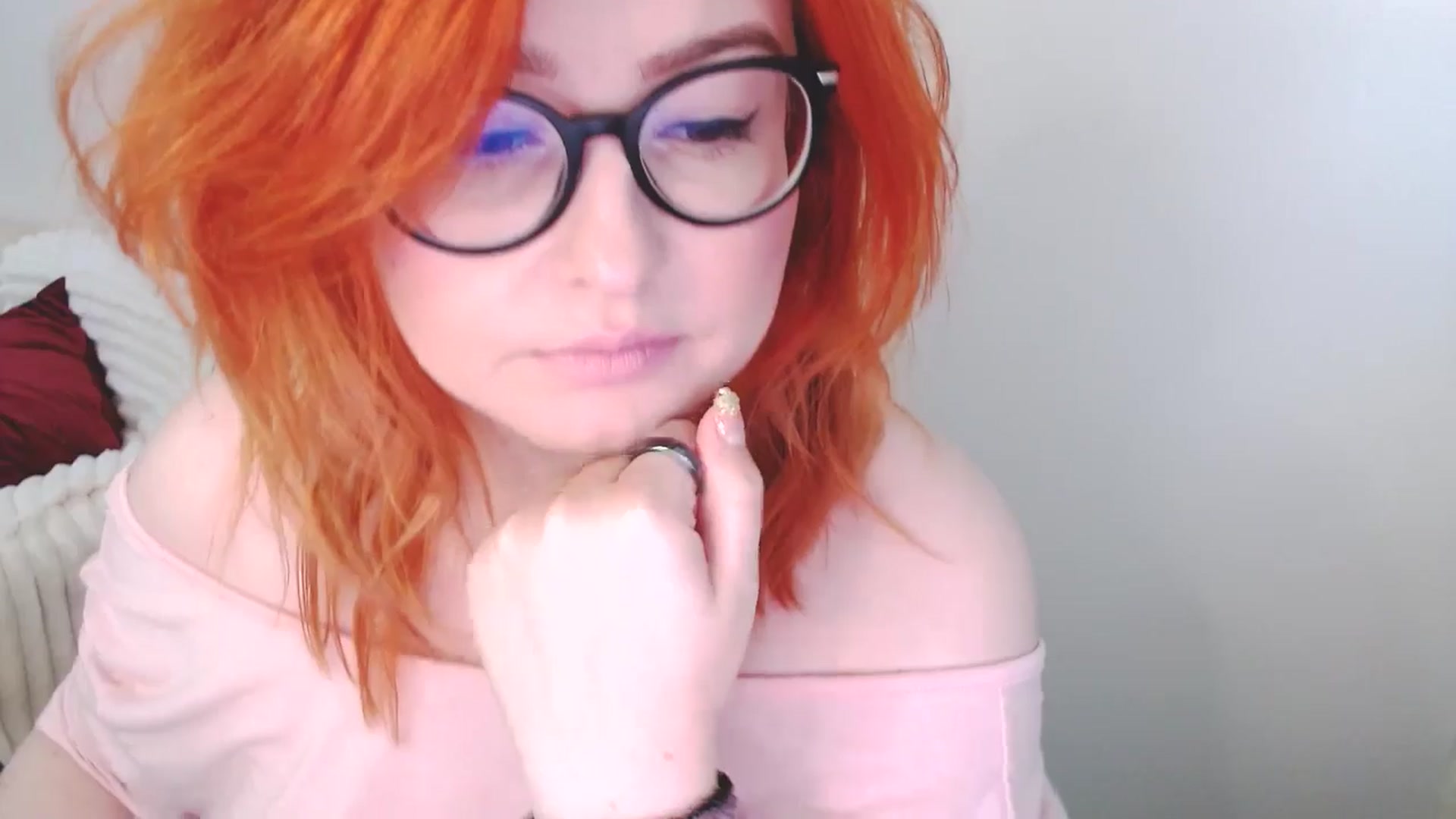 Gallery image thumbnail from EvaStar19's myfreecams stream on, 01/04/2026, 12:22 image 2 of 20