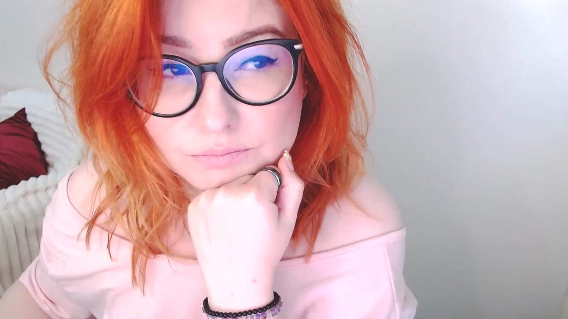 Gallery image thumbnail from EvaStar19's myfreecams stream on, 01/04/2026, 12:22 image 6 of 20