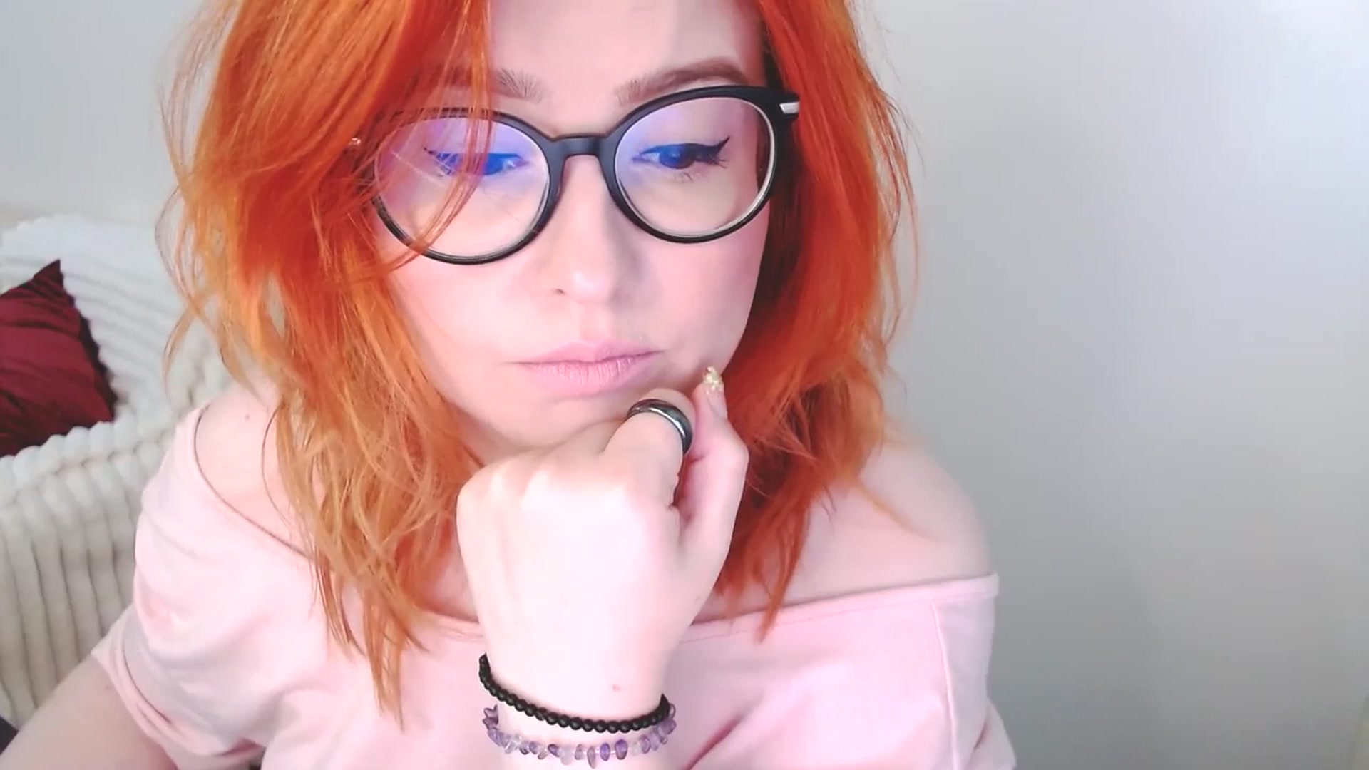 Gallery image thumbnail from EvaStar19's myfreecams stream on, 01/04/2026, 12:22 image 7 of 20