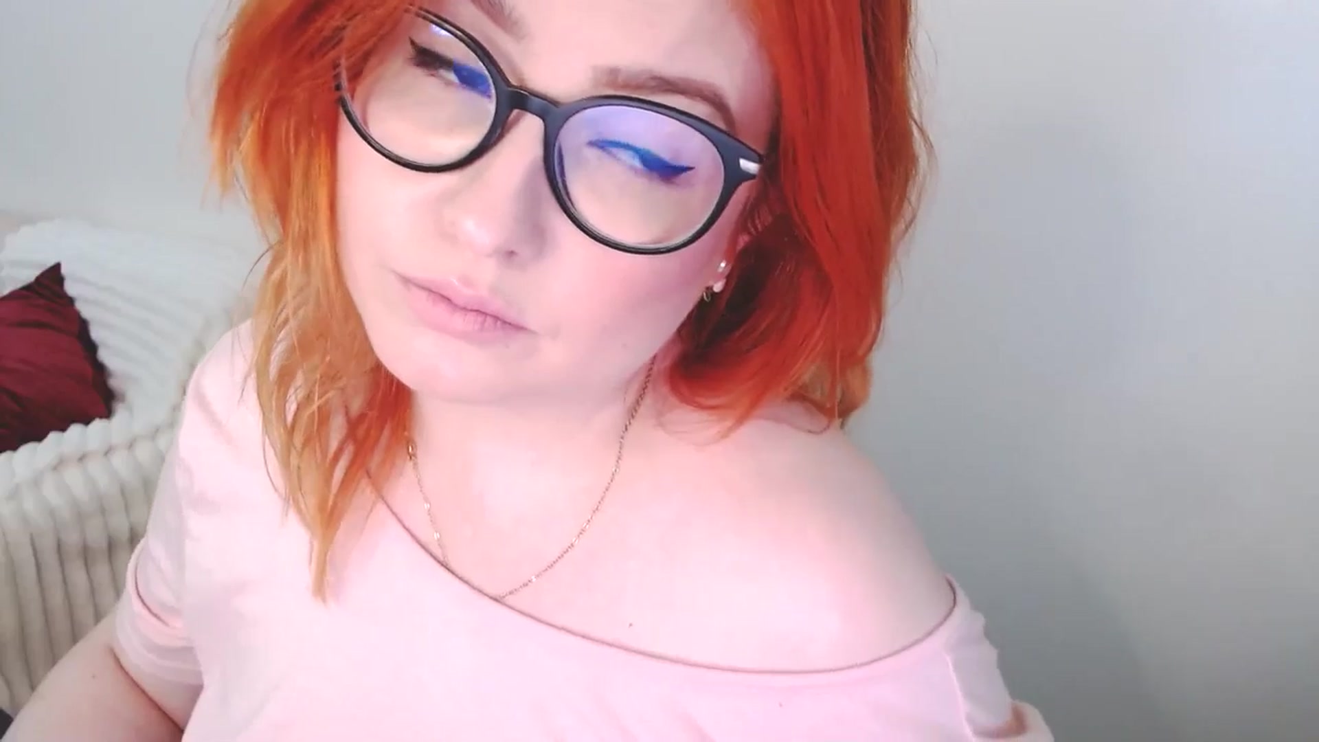 Gallery image thumbnail from EvaStar19's myfreecams stream on, 01/04/2026, 12:58 image 4 of 20