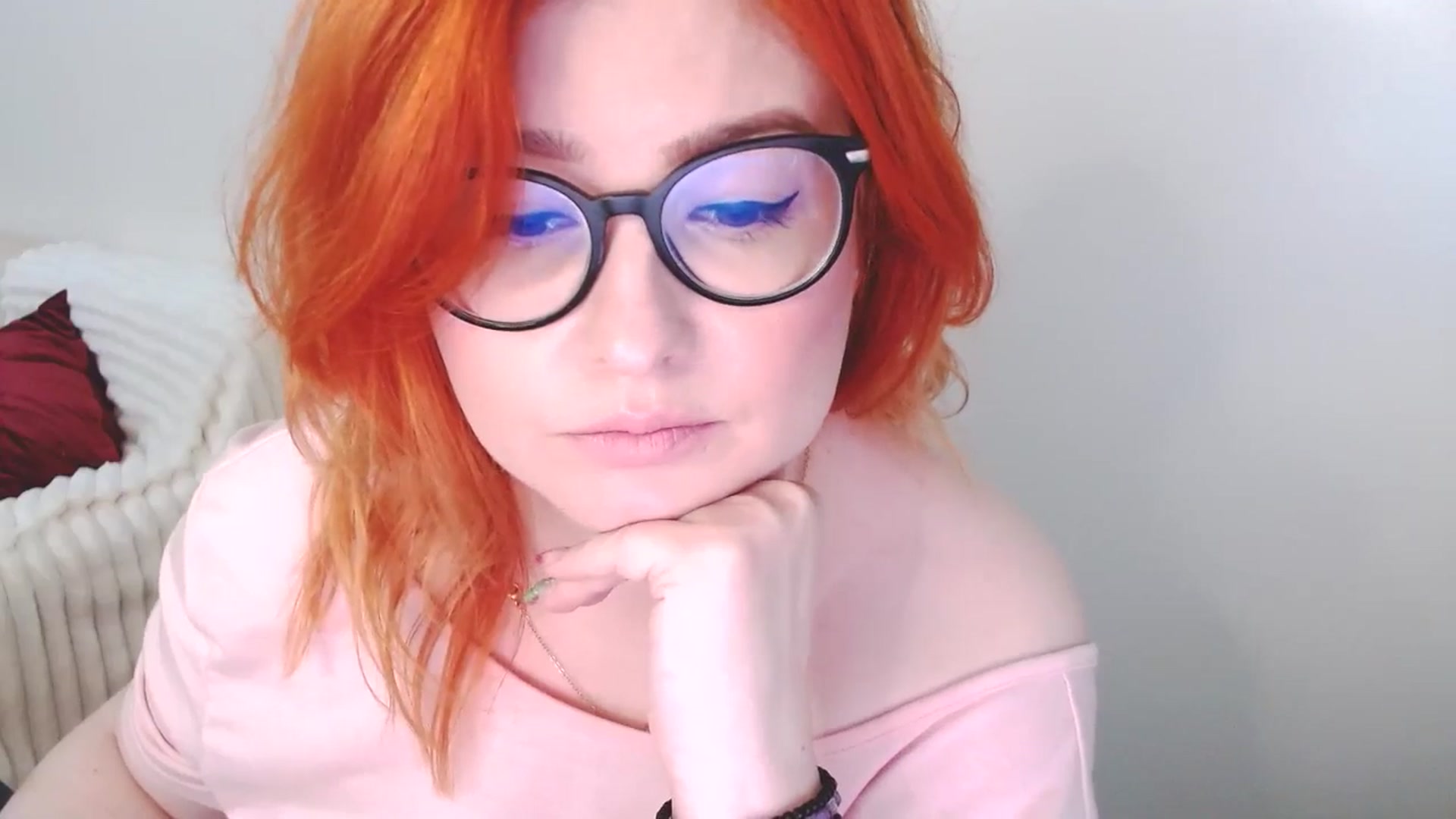 Gallery image thumbnail from EvaStar19's myfreecams stream on, 01/04/2026, 12:58 image 3 of 20
