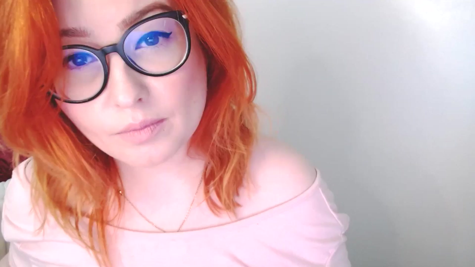 Gallery image thumbnail from EvaStar19's myfreecams stream on, 01/04/2026, 12:58 image 1 of 20