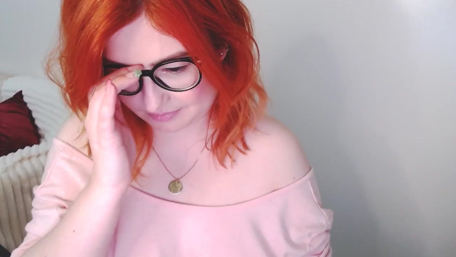 Gallery image thumbnail from EvaStar19's myfreecams stream on, 01/04/2026, 14:51 image 3 of 20