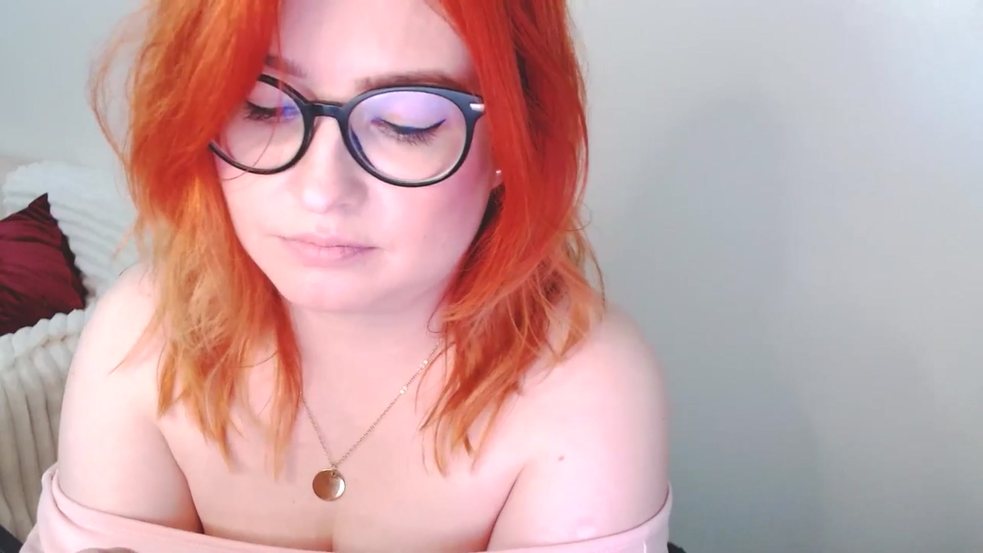 Gallery image thumbnail from EvaStar19's myfreecams stream on, 01/04/2026, 14:51 image 12 of 20