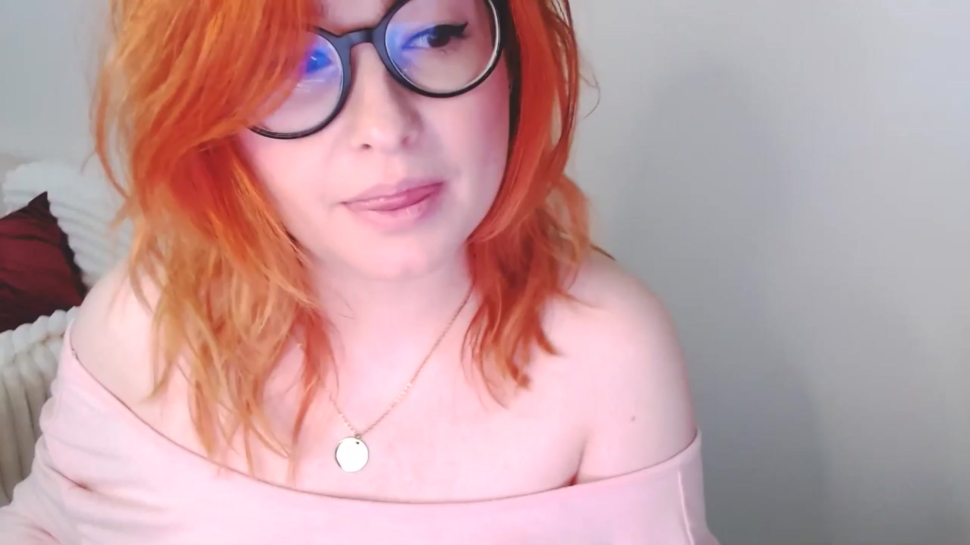 Gallery image thumbnail from EvaStar19's myfreecams stream on, 01/04/2026, 14:51 image 1 of 20