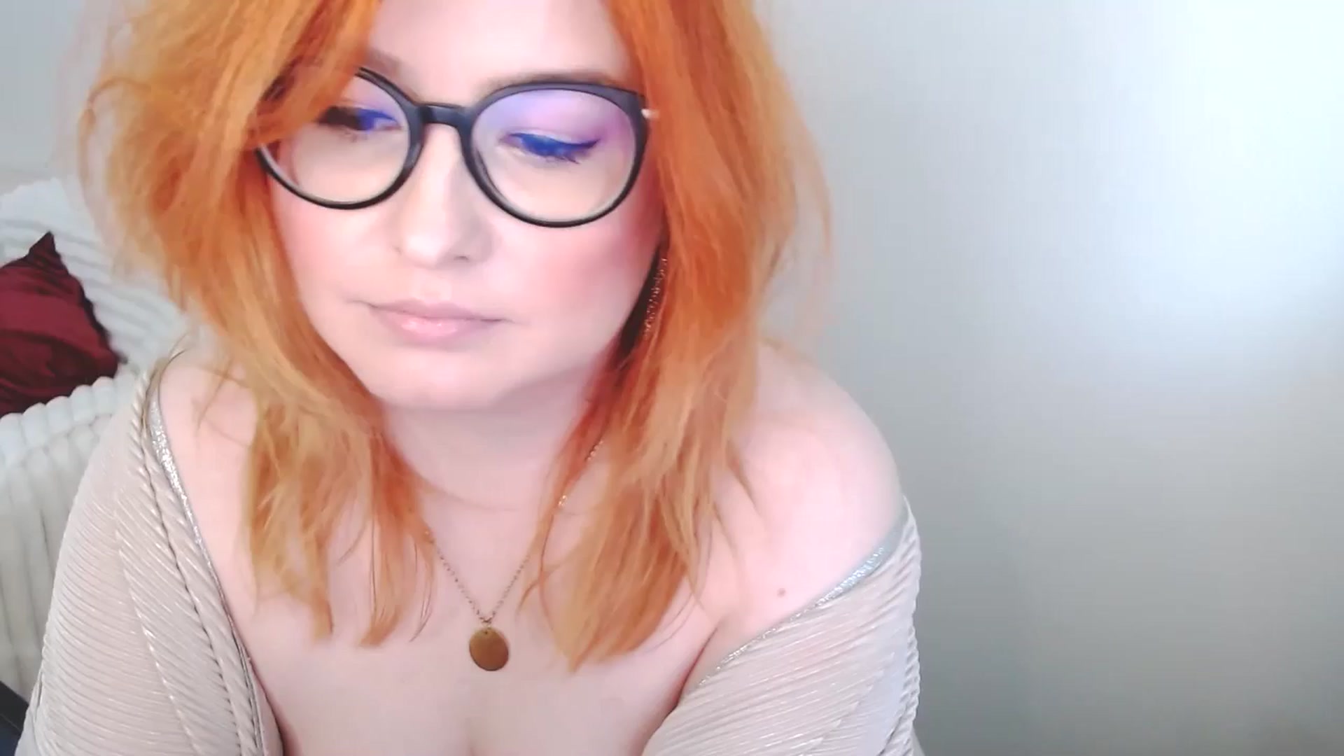 Gallery image thumbnail from EvaStar19's myfreecams stream on, 02/01/2026, 12:10 image 15 of 20