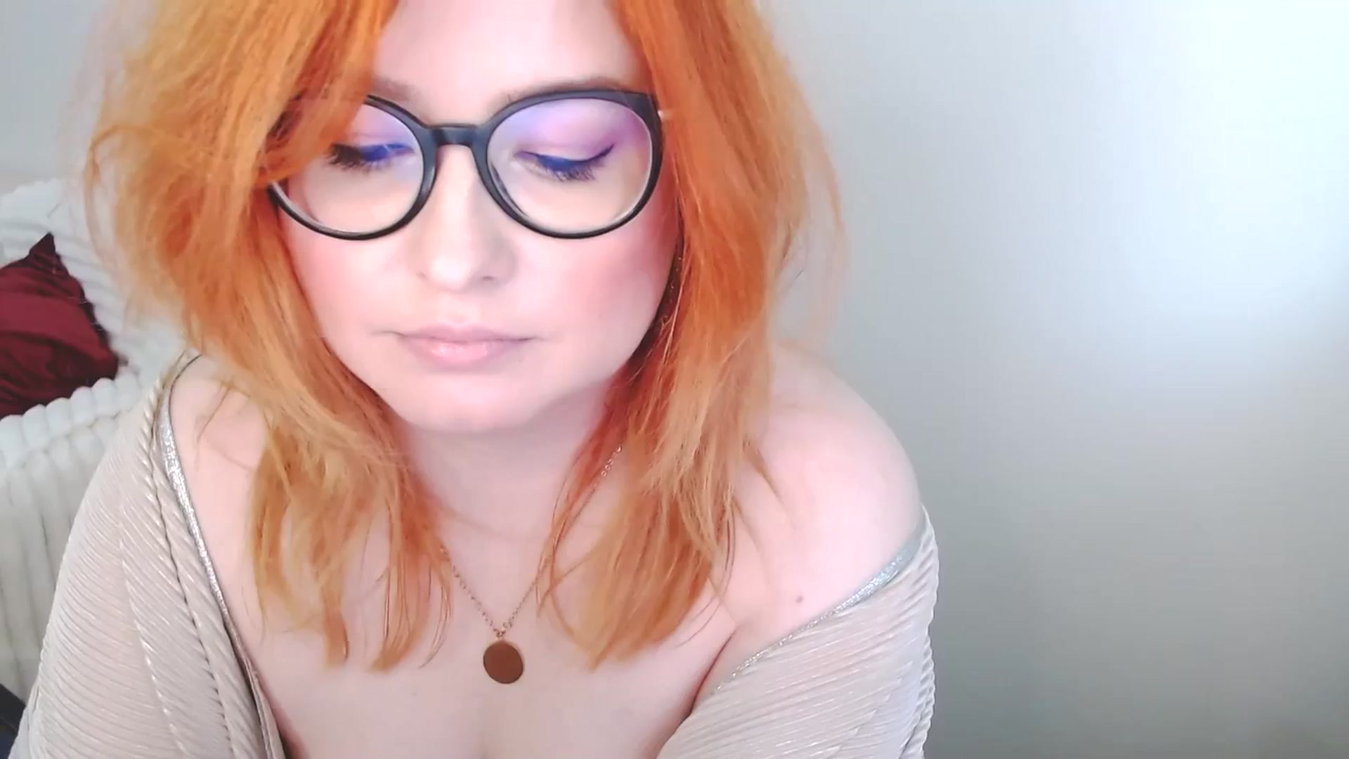 Gallery image thumbnail from EvaStar19's myfreecams stream on, 02/01/2026, 12:10 image 16 of 20