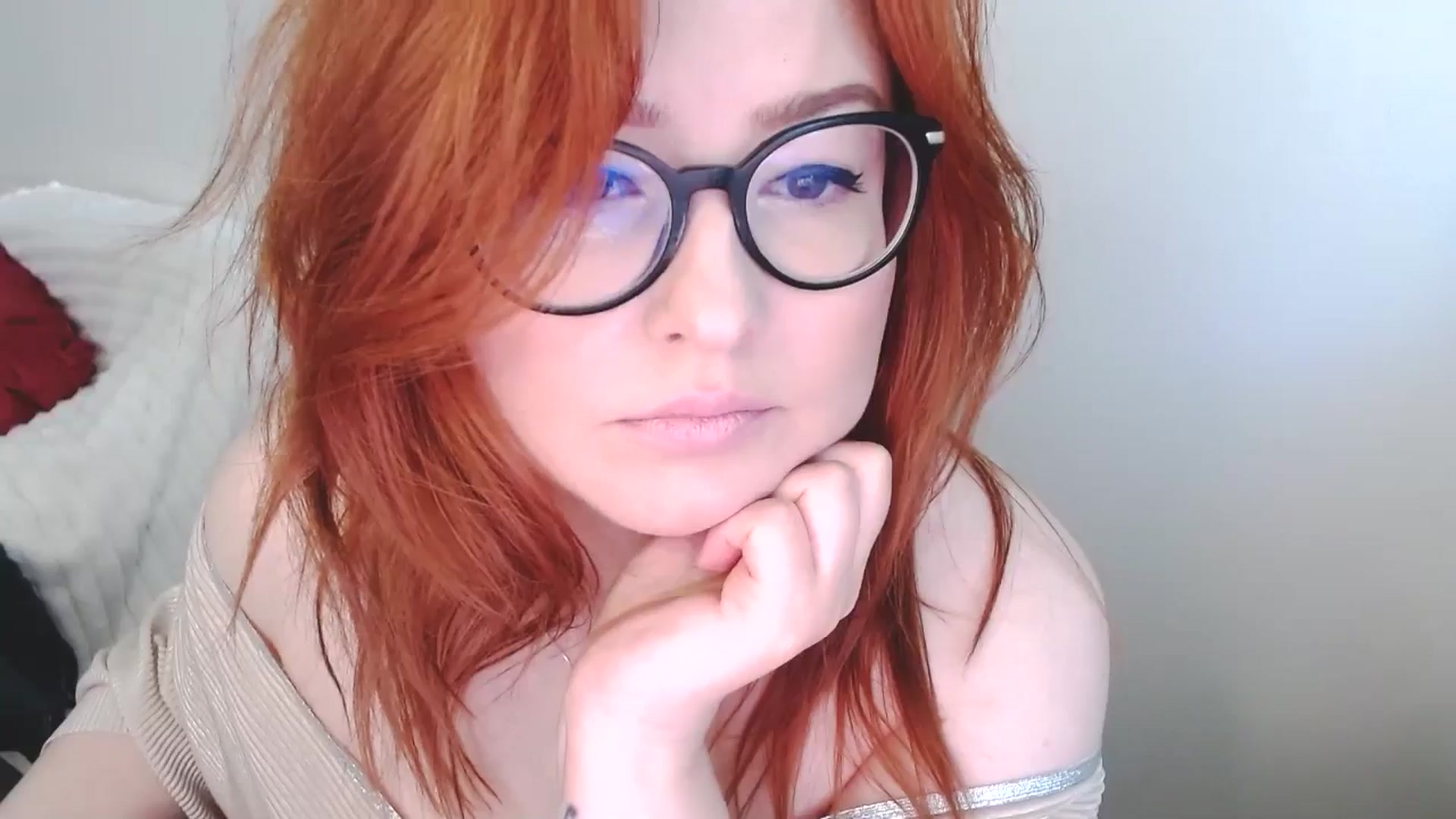 Gallery image thumbnail from EvaStar19's myfreecams stream on, 05/04/2026, 08:21 image 3 of 20