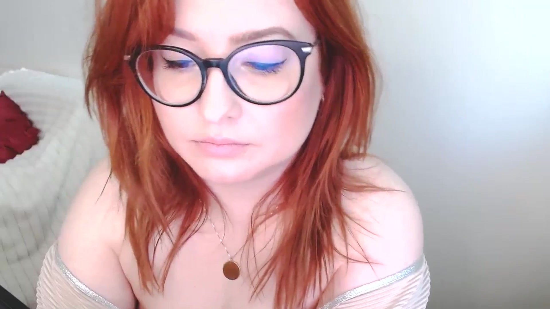 Gallery image thumbnail from EvaStar19's myfreecams stream on, 05/04/2026, 09:37 image 9 of 20