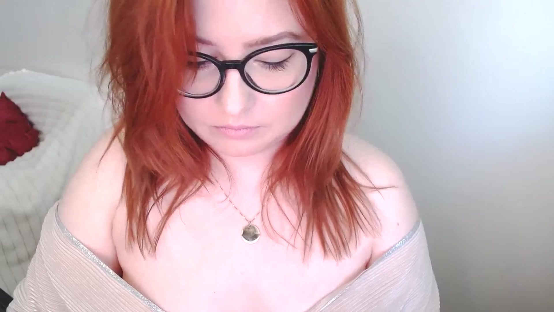 Gallery image thumbnail from EvaStar19's myfreecams stream on, 05/04/2026, 09:37 image 2 of 20