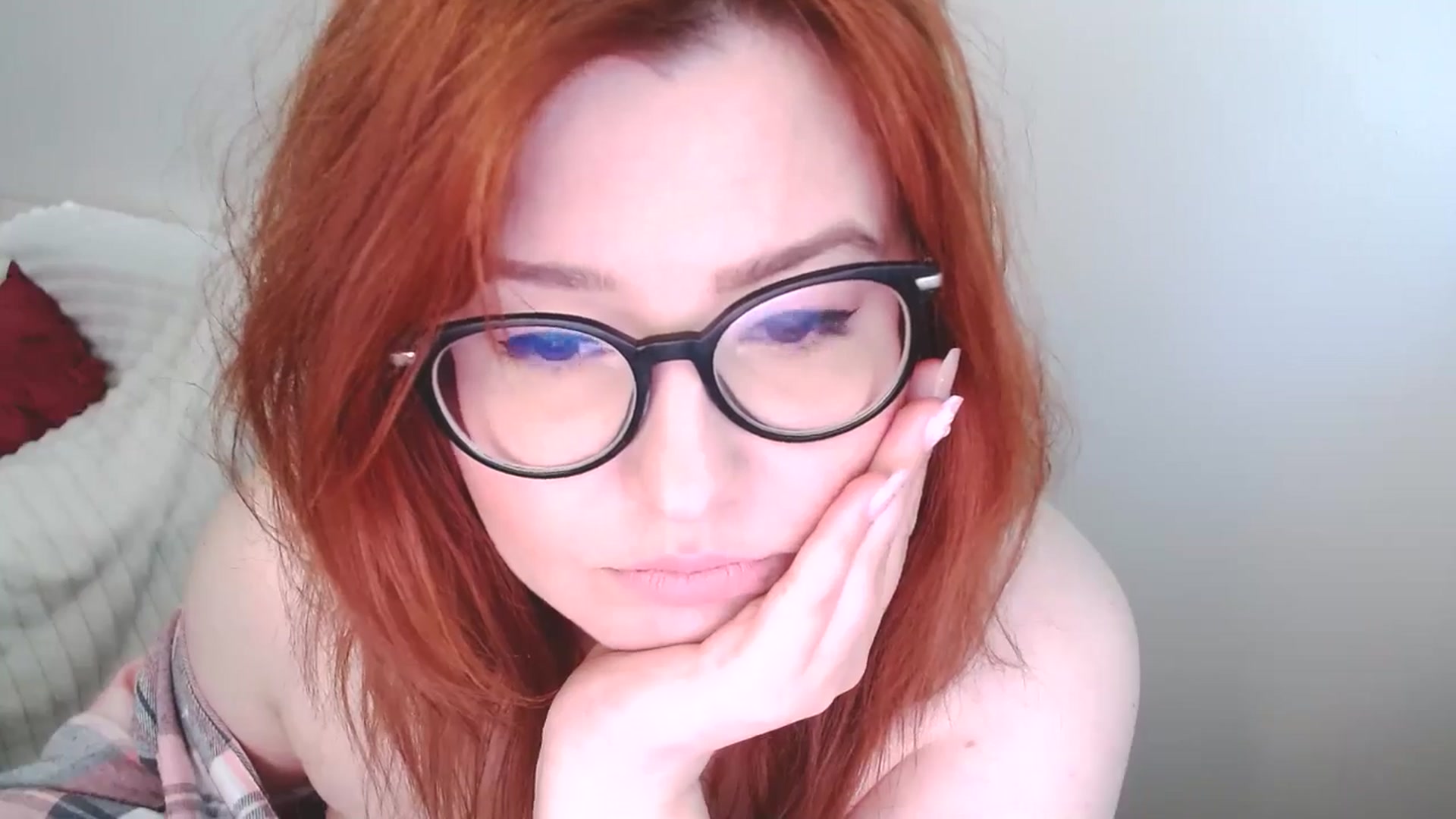 Gallery image thumbnail from EvaStar19's myfreecams stream on, 05/05/2026, 08:16 image 2 of 20