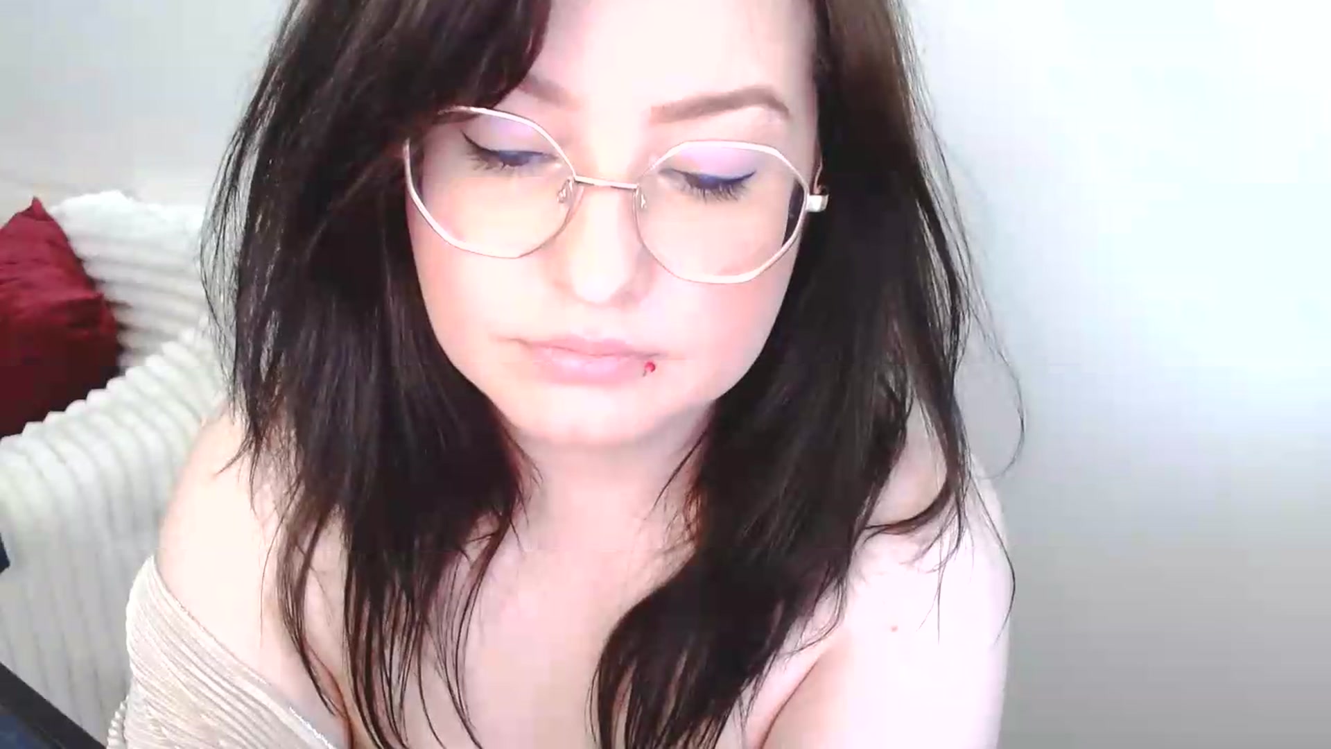 Gallery image thumbnail from EvaStar19's myfreecams stream on, 06/25/2026, 07:03 image 19 of 20