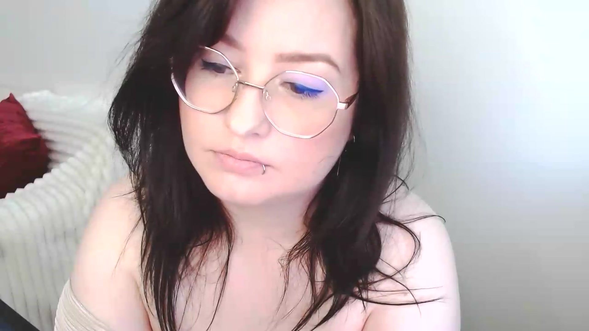 Gallery image thumbnail from EvaStar19's myfreecams stream on, 06/25/2026, 08:30 image 8 of 20