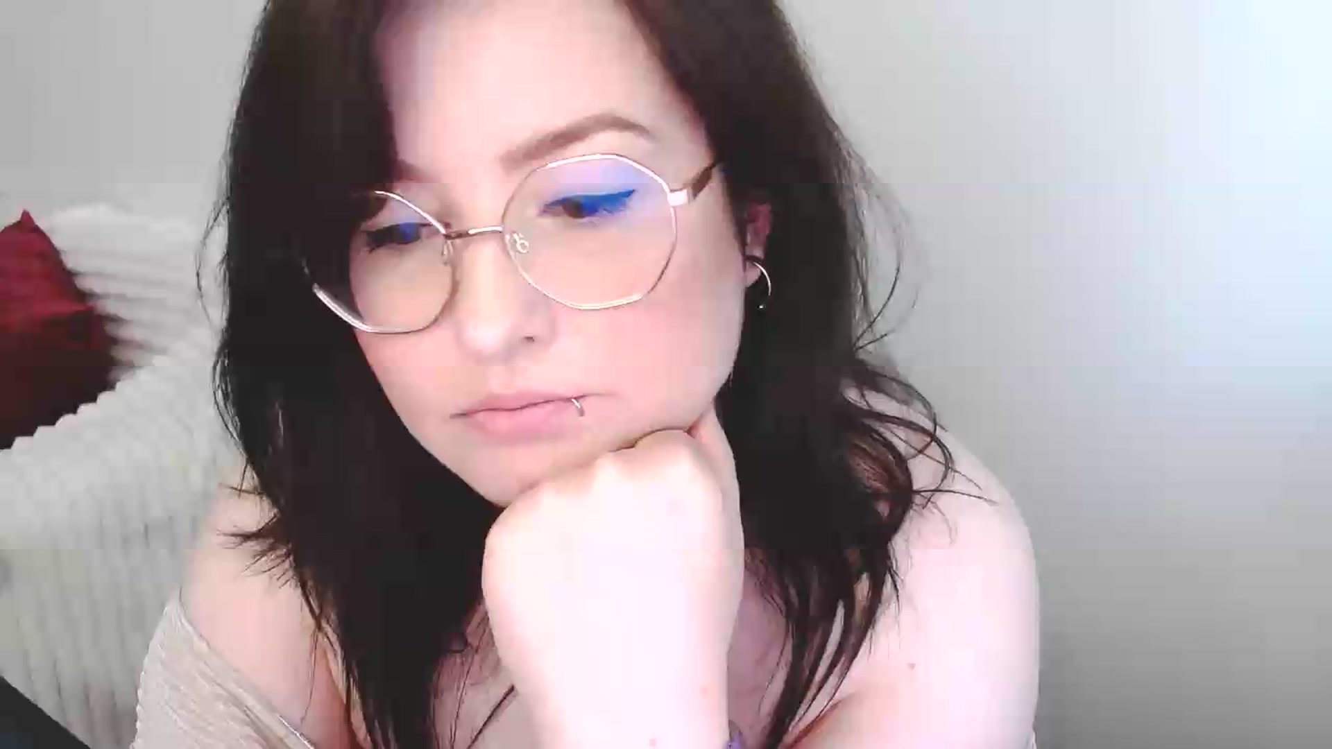 Gallery image thumbnail from EvaStar19's myfreecams stream on, 06/25/2026, 08:30 image 16 of 20