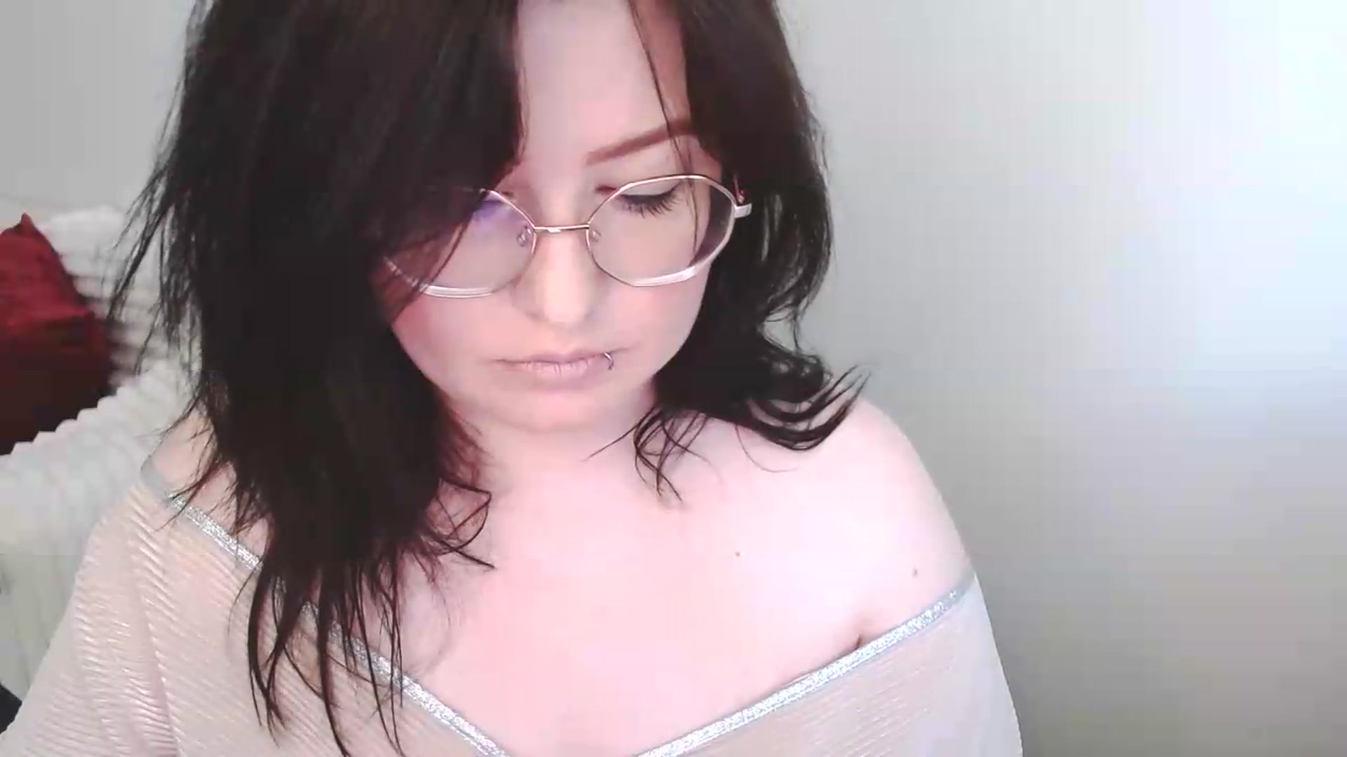 Gallery image thumbnail from EvaStar19's myfreecams stream on, 06/25/2026, 10:02 image 5 of 20