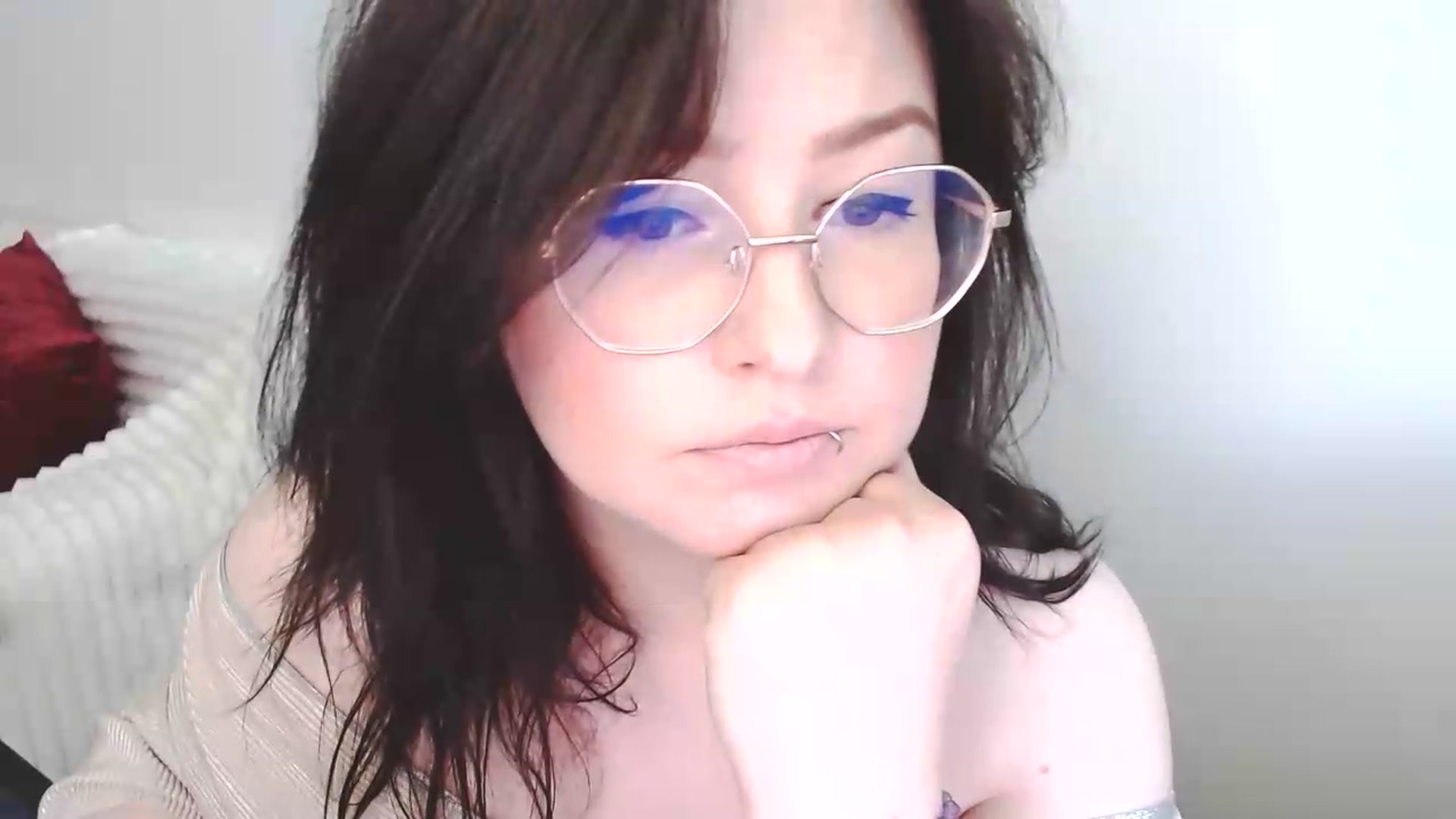 Gallery image thumbnail from EvaStar19's myfreecams stream on, 06/25/2026, 10:02 image 4 of 20