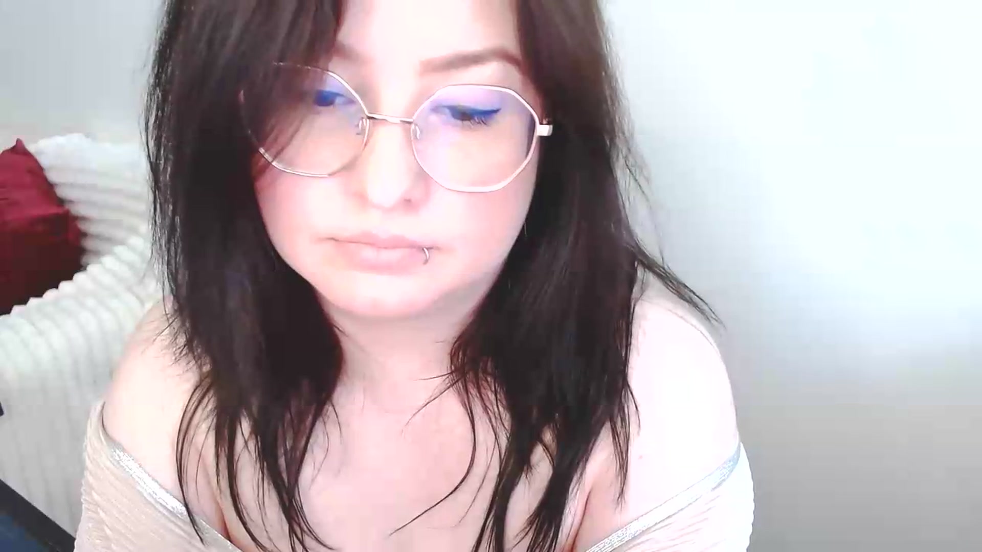 Gallery image thumbnail from EvaStar19's myfreecams stream on, 06/25/2026, 10:39 image 3 of 20