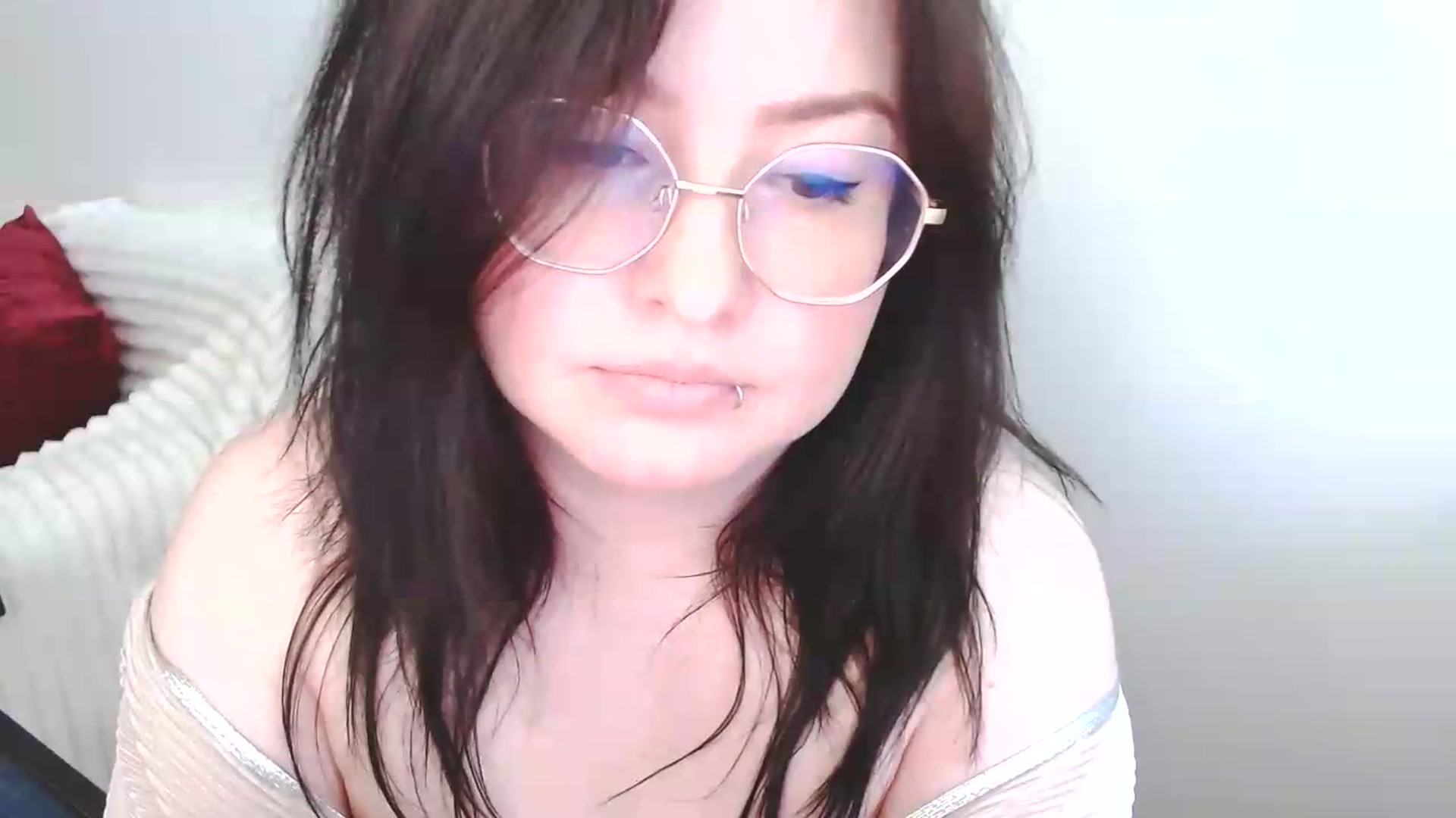 Gallery image thumbnail from EvaStar19's myfreecams stream on, 06/25/2026, 10:39 image 4 of 20