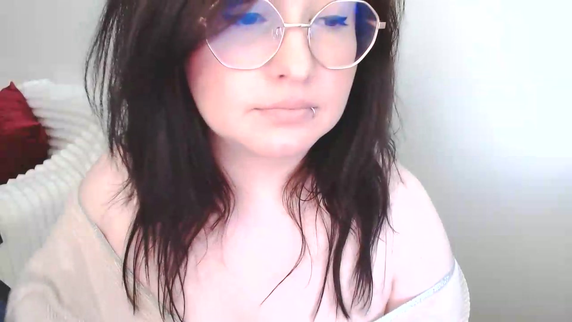 Gallery image thumbnail from EvaStar19's myfreecams stream on, 06/25/2026, 10:39 image 13 of 20