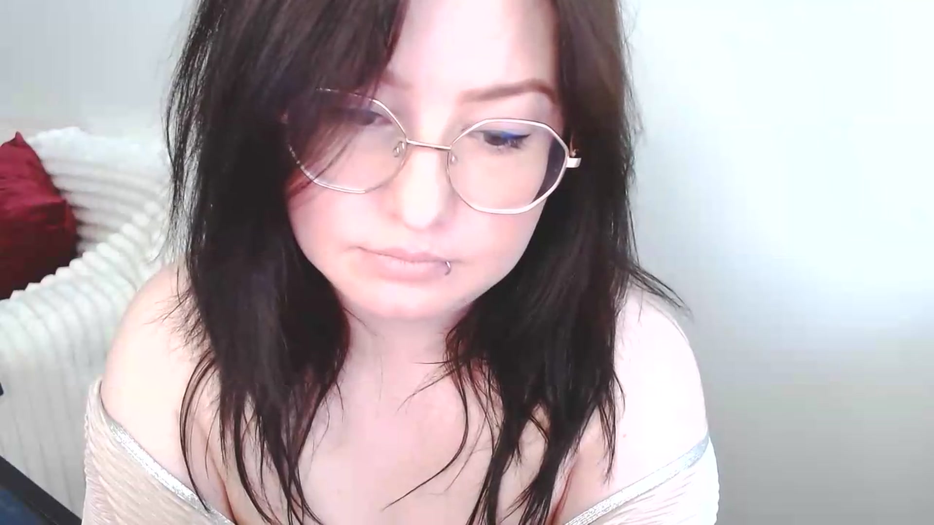 Gallery image thumbnail from EvaStar19's myfreecams stream on, 06/25/2026, 10:39 image 2 of 20