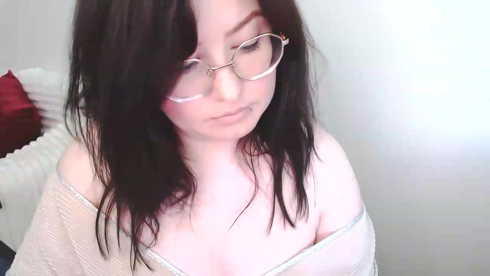Gallery image thumbnail from EvaStar19's myfreecams stream on, 06/25/2026, 10:39 image 16 of 20