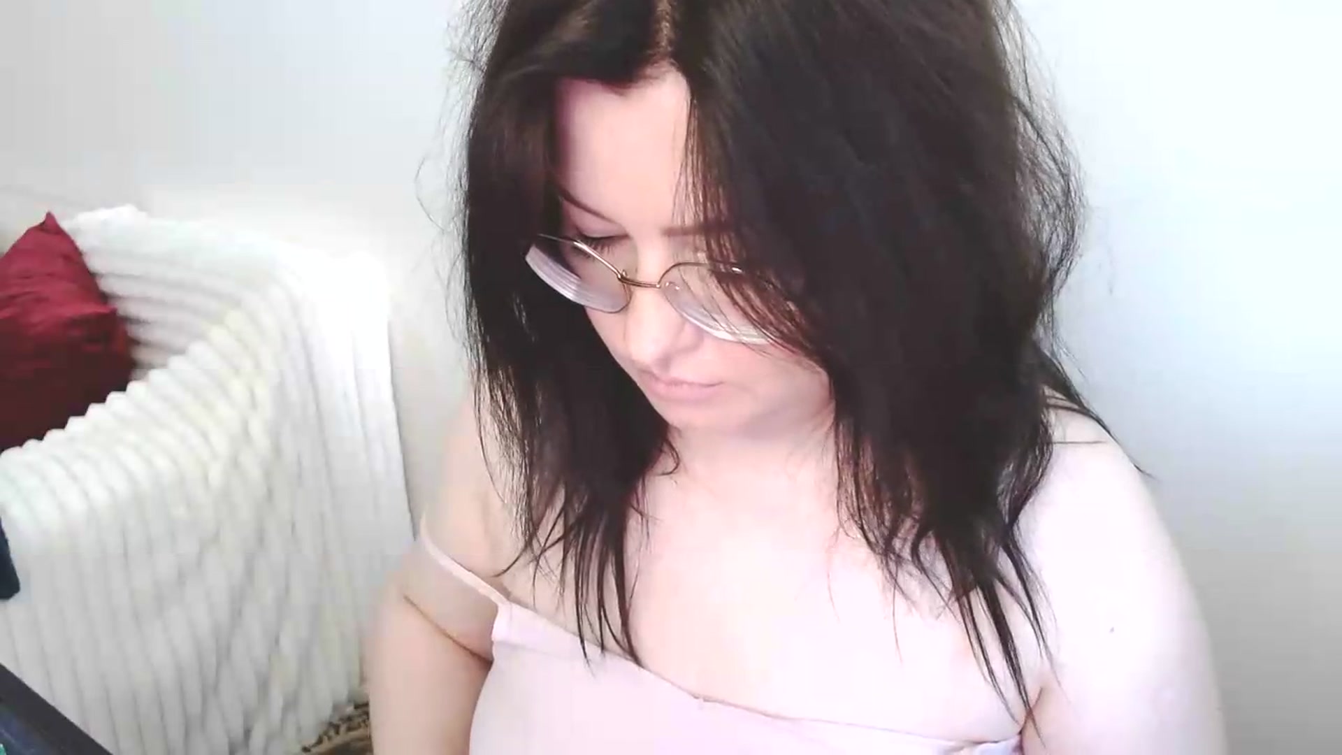 Gallery image thumbnail from EvaStar19's myfreecams stream on, 06/26/2026, 07:43 image 5 of 20