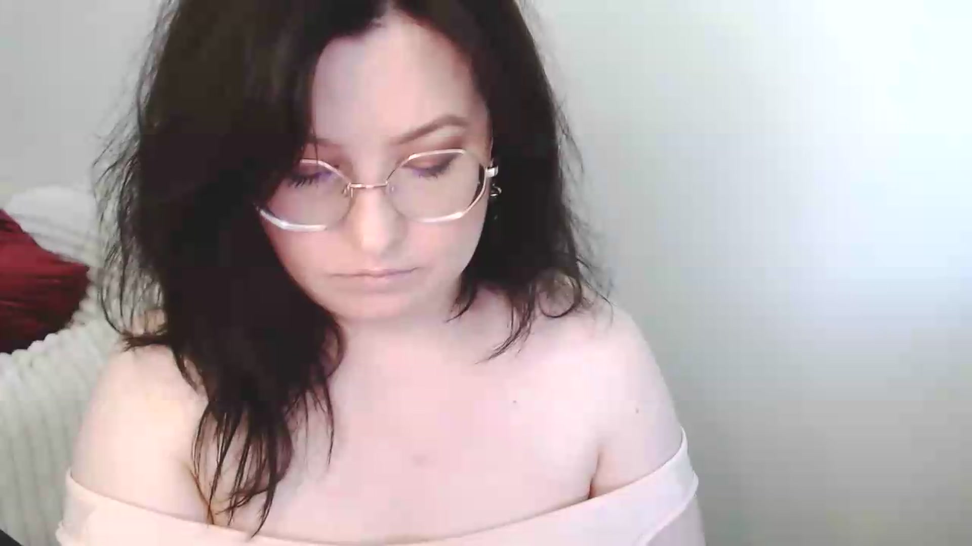 Gallery image thumbnail from EvaStar19's myfreecams stream on, 06/29/2026, 08:22 image 14 of 20
