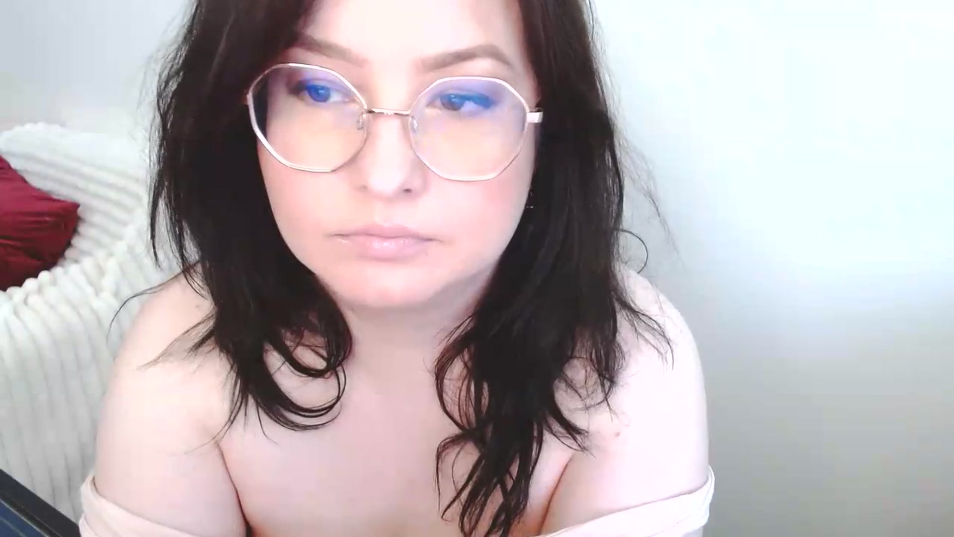 Gallery image thumbnail from EvaStar19's myfreecams stream on, 06/29/2026, 10:26 image 17 of 20
