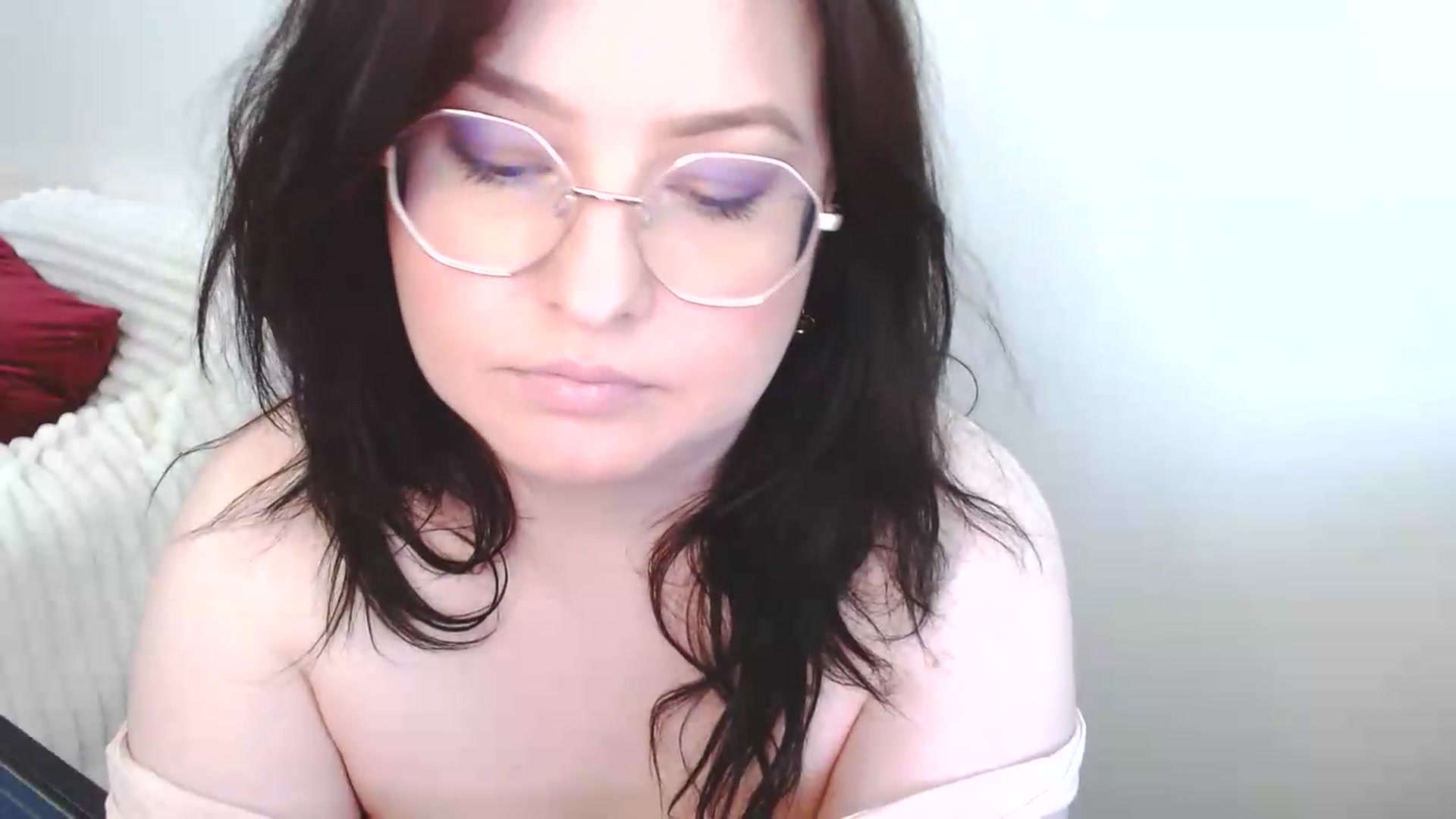 Gallery image thumbnail from EvaStar19's myfreecams stream on, 06/29/2026, 10:26 image 18 of 20