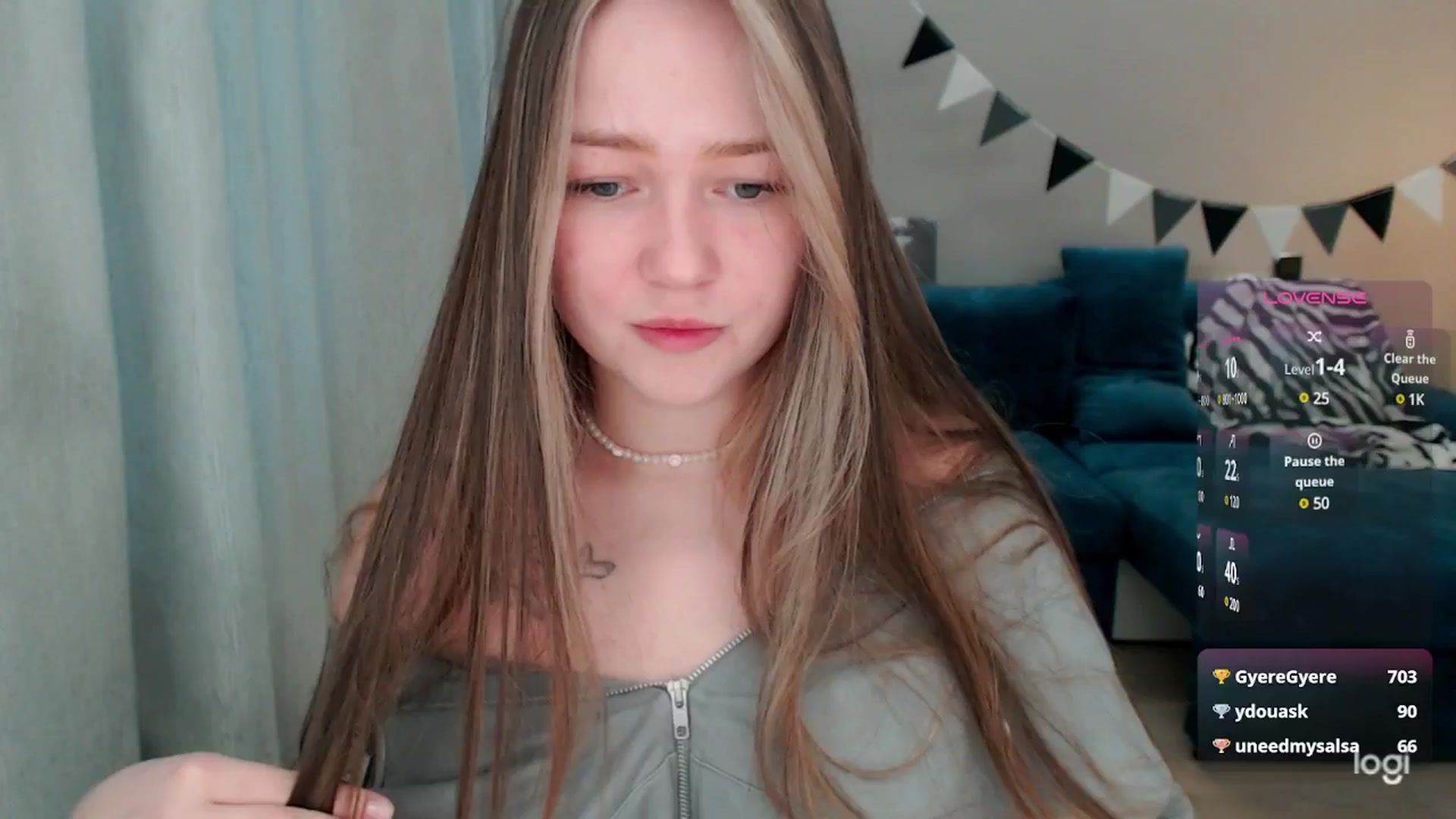 Gallery image thumbnail from EvaSweetKiss's myfreecams stream on, 03/22/2025, 10:39 image 16 of 20