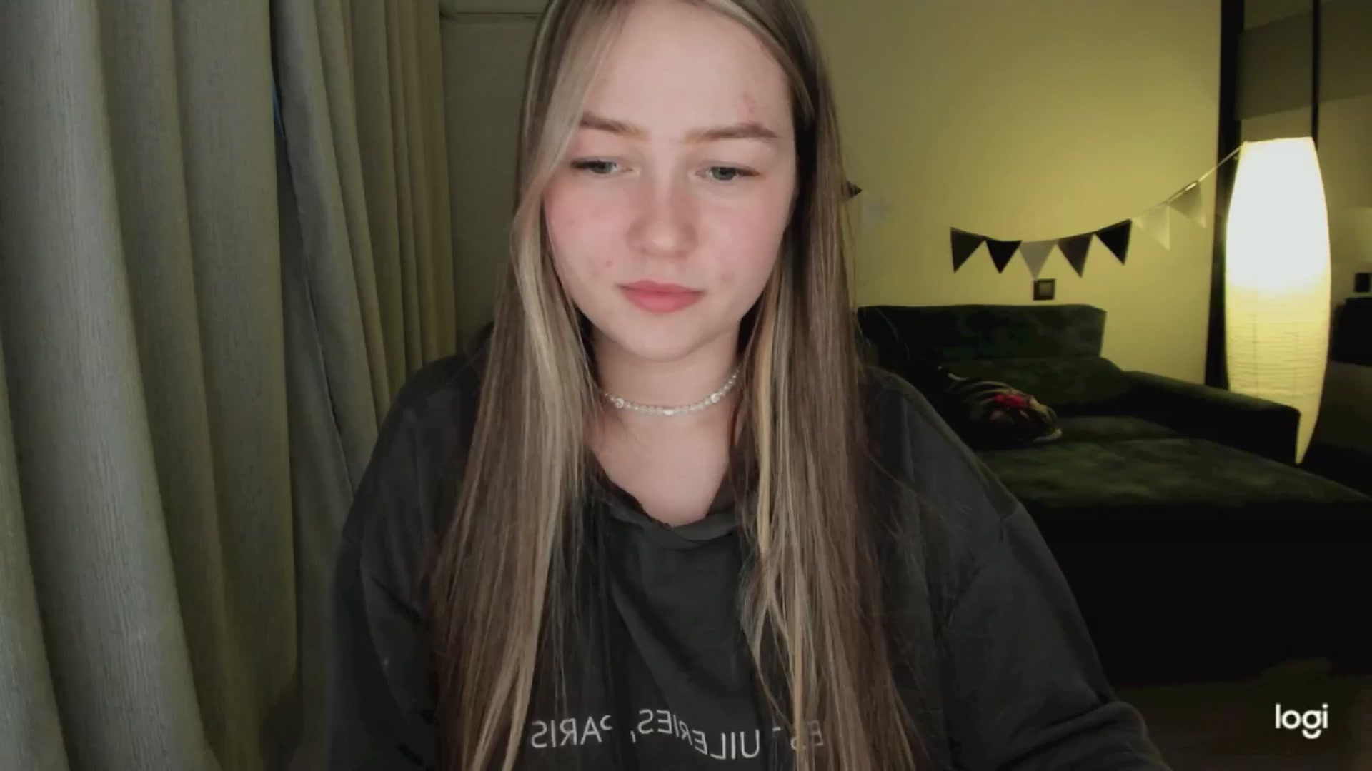Gallery image thumbnail from EvaSweetKiss's myfreecams stream on, 04/16/2025, 17:28 image 1 of 20